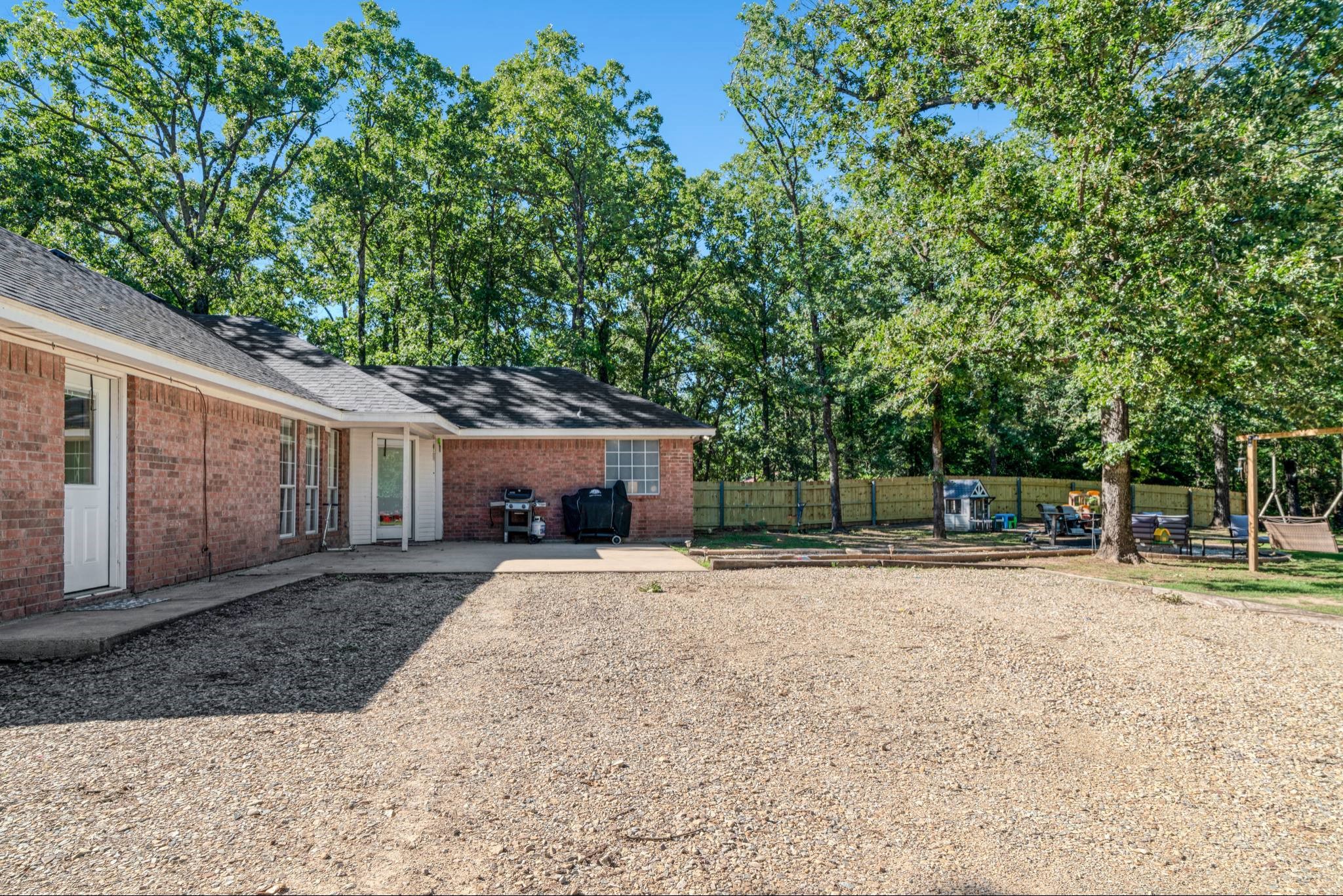 3966 Farm Road 196 N