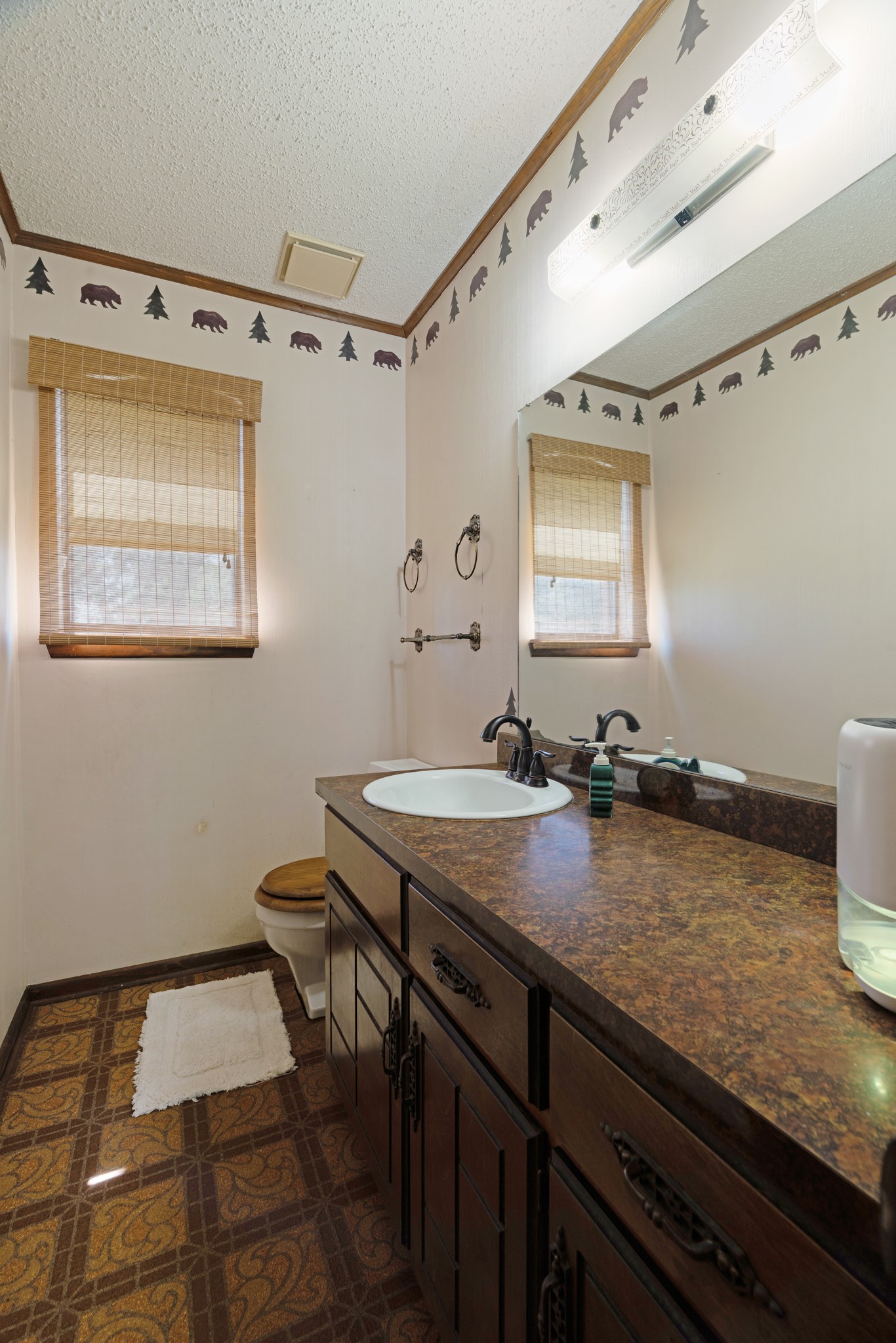 905 W 11th