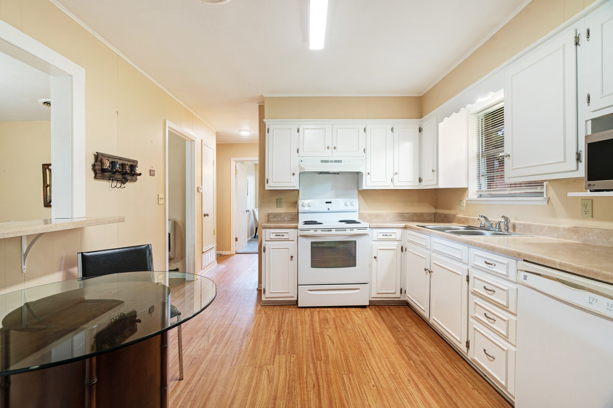 130 1st Street NE