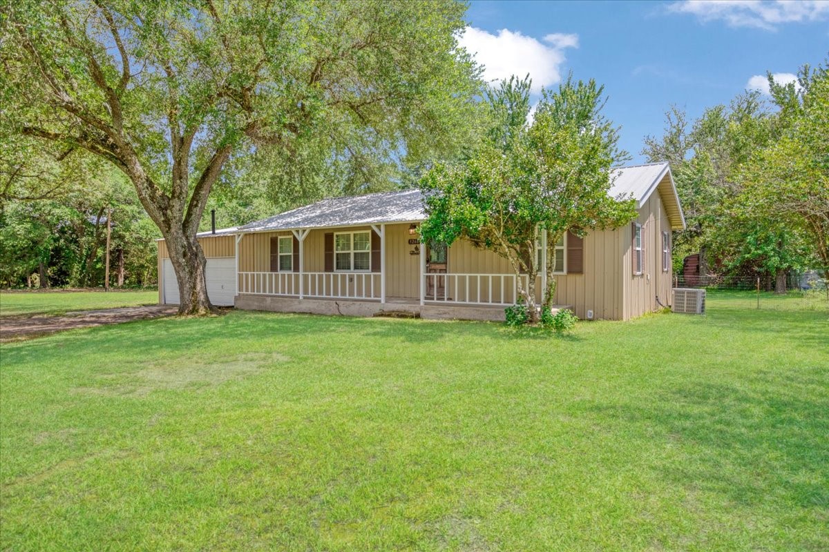 3268 Farm Road 1487