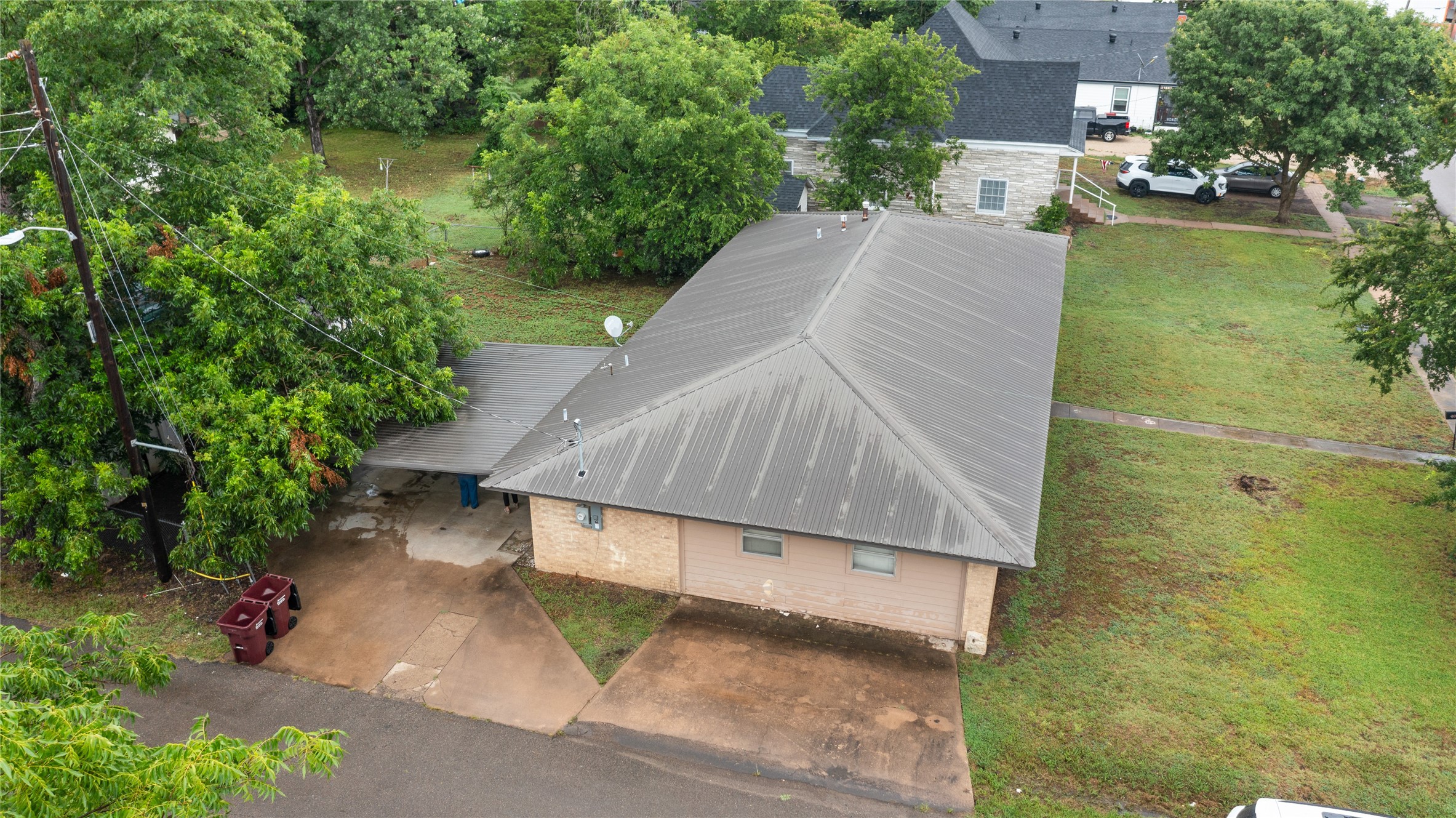 801 Poplar Street