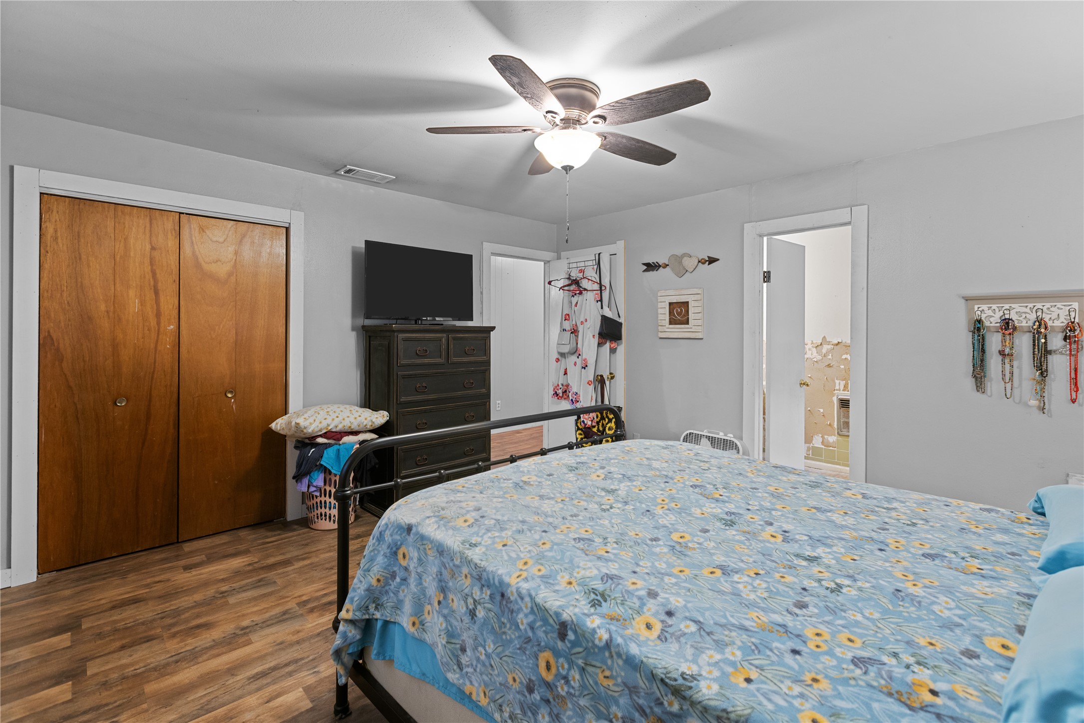 801 Poplar Street