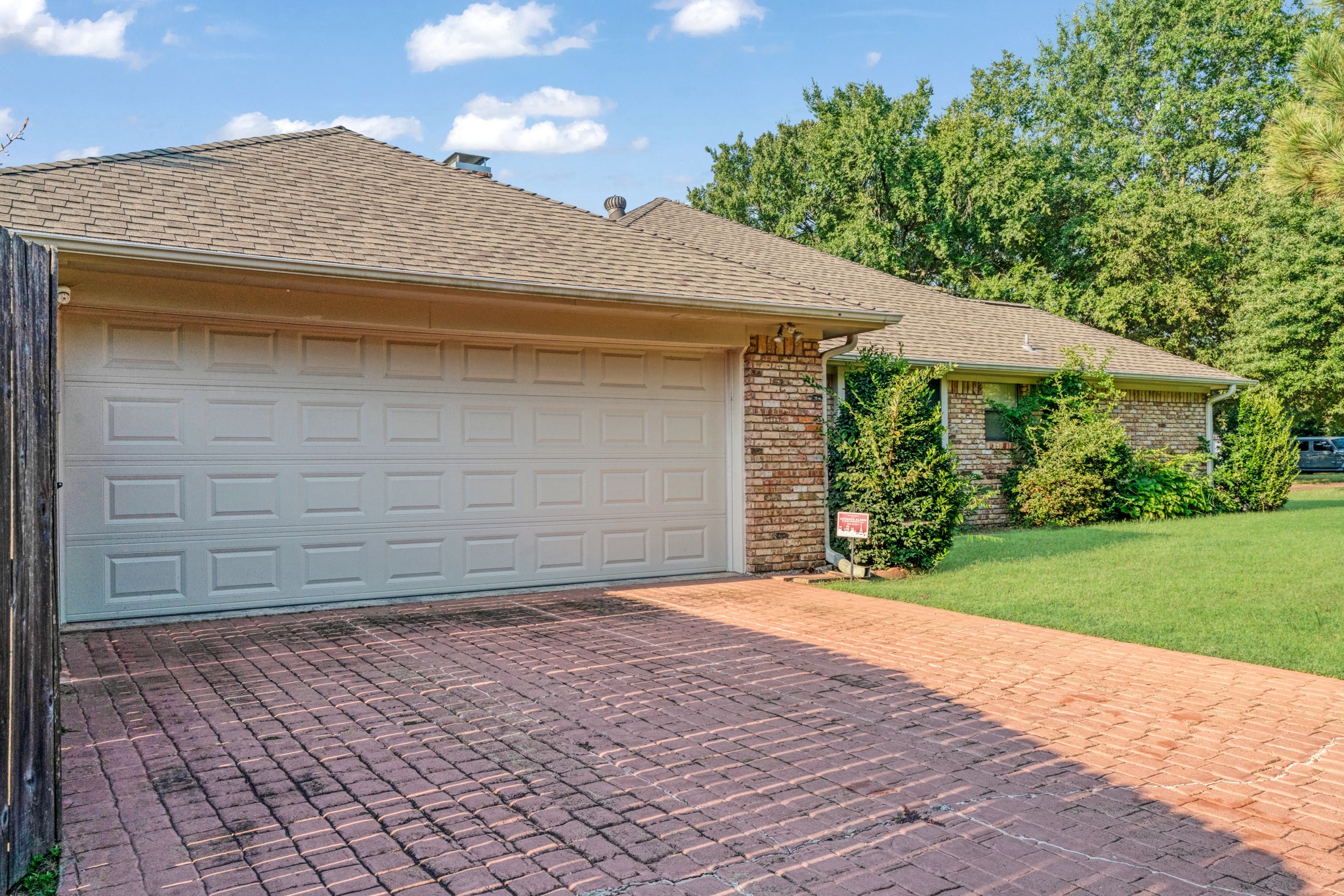 7142 Heather Lane
