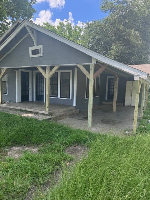 246 E E Broadway