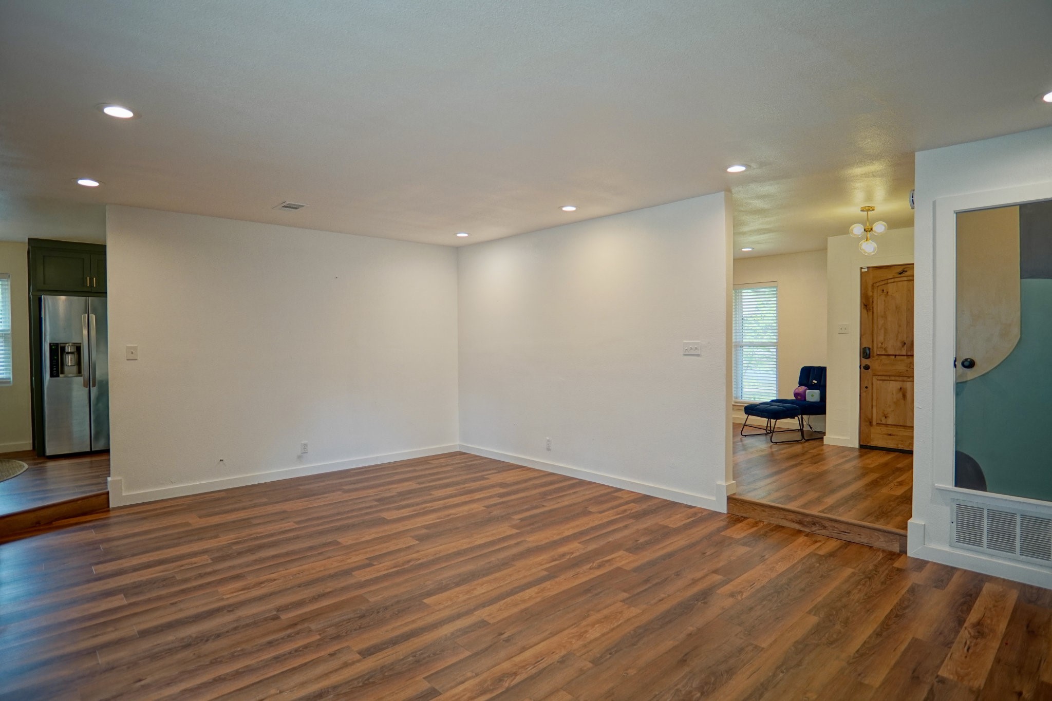 3260 Clark Lane