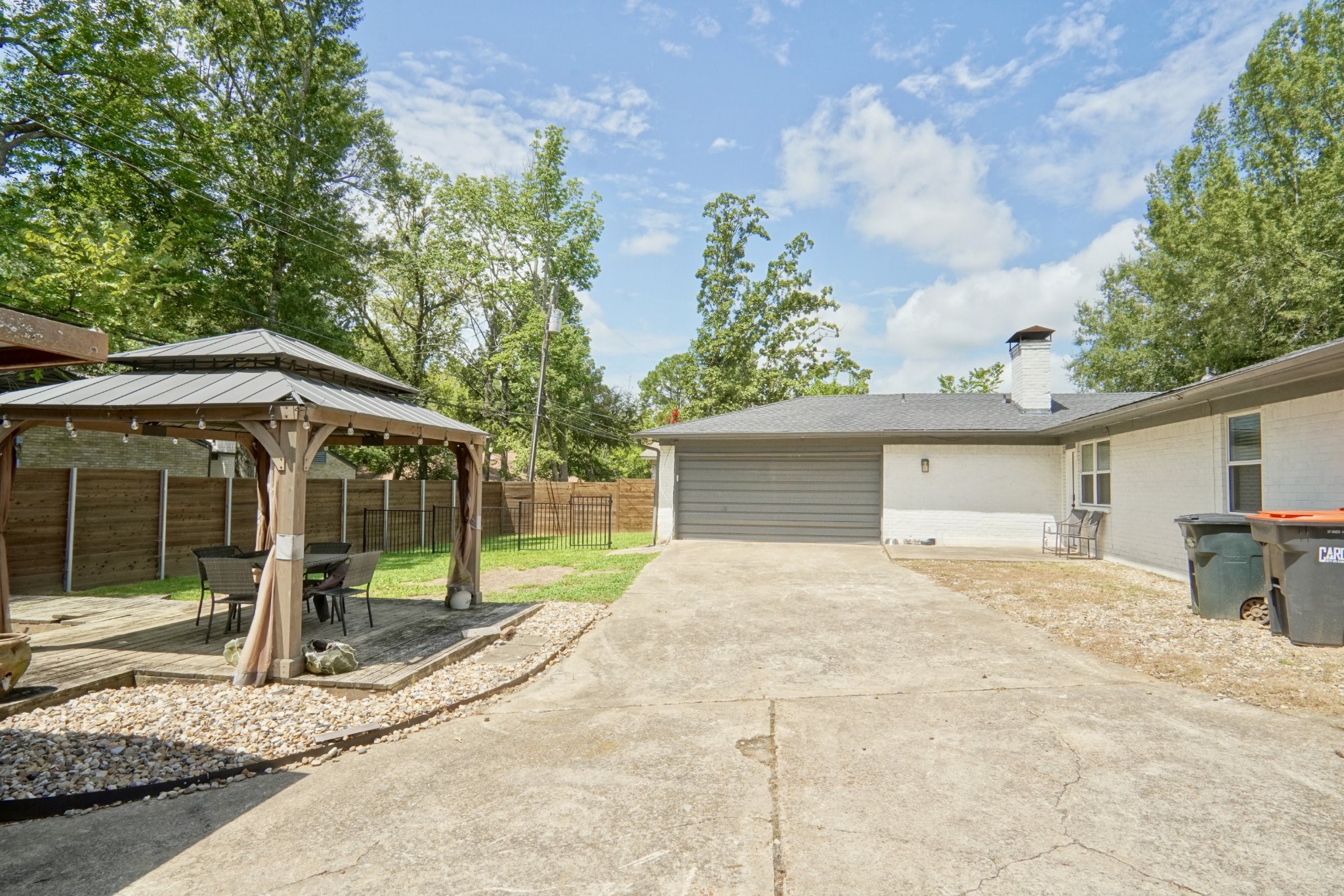 3260 Clark Lane