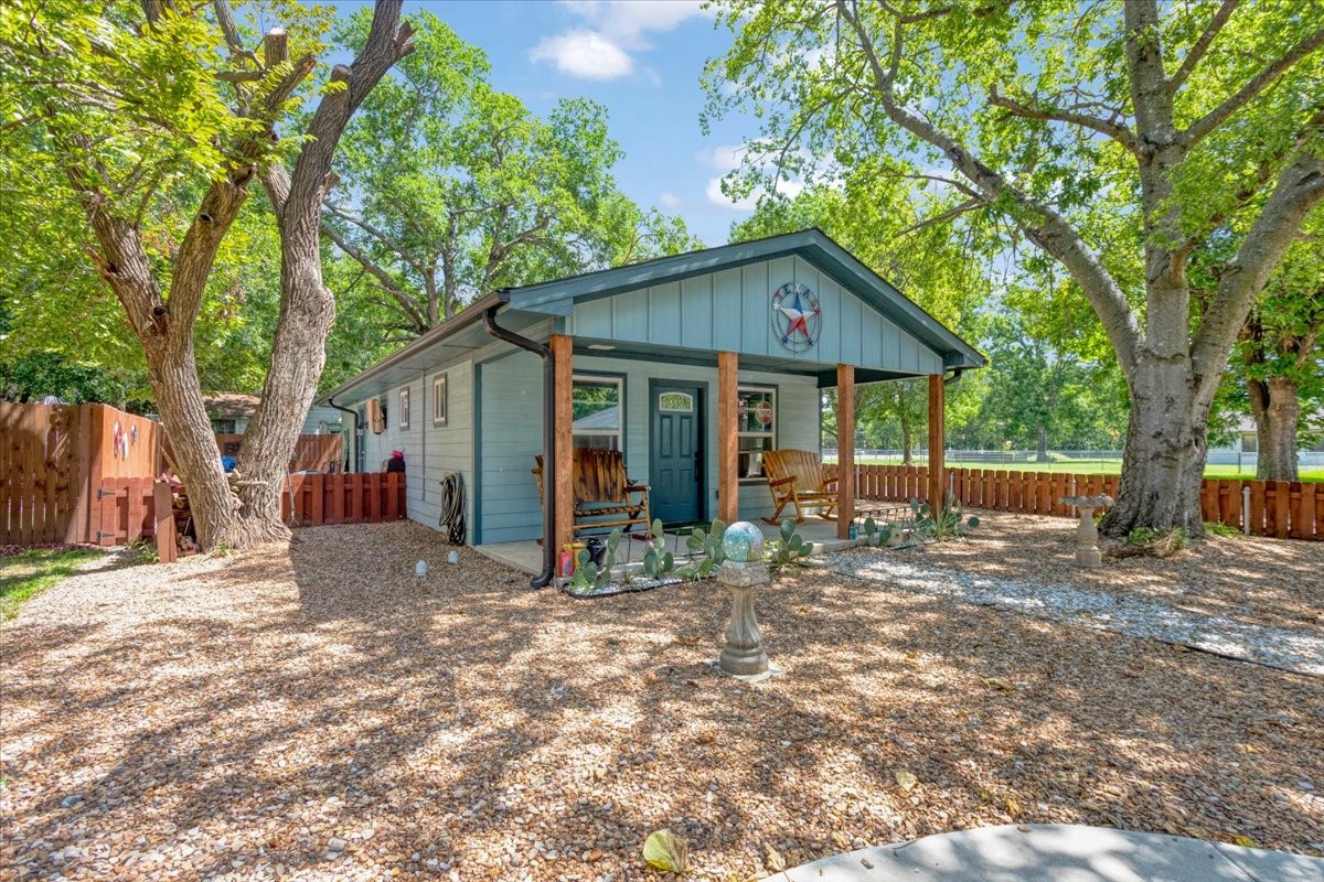 1000 4th Street