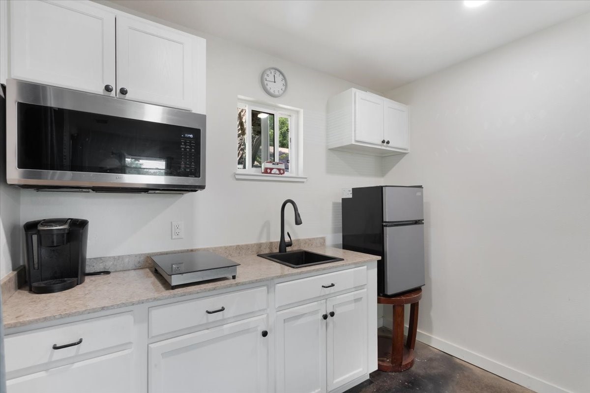 1000 4th Street