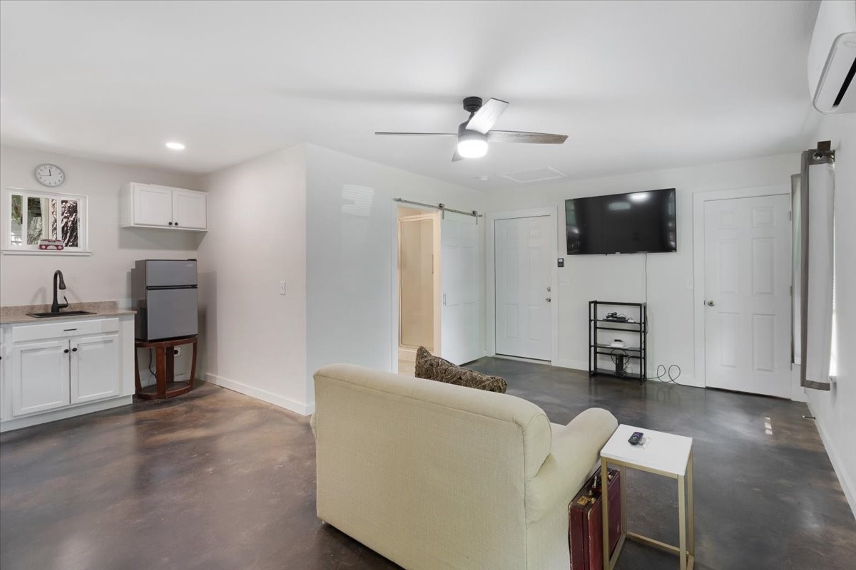 1000 4th Street