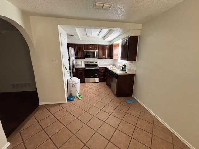 2304 Vineyard Drive