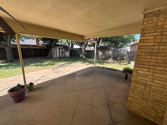 2304 Vineyard Drive