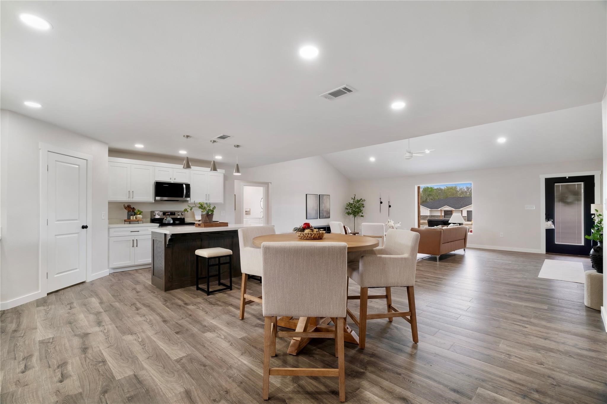 84 Private Road 33039 N