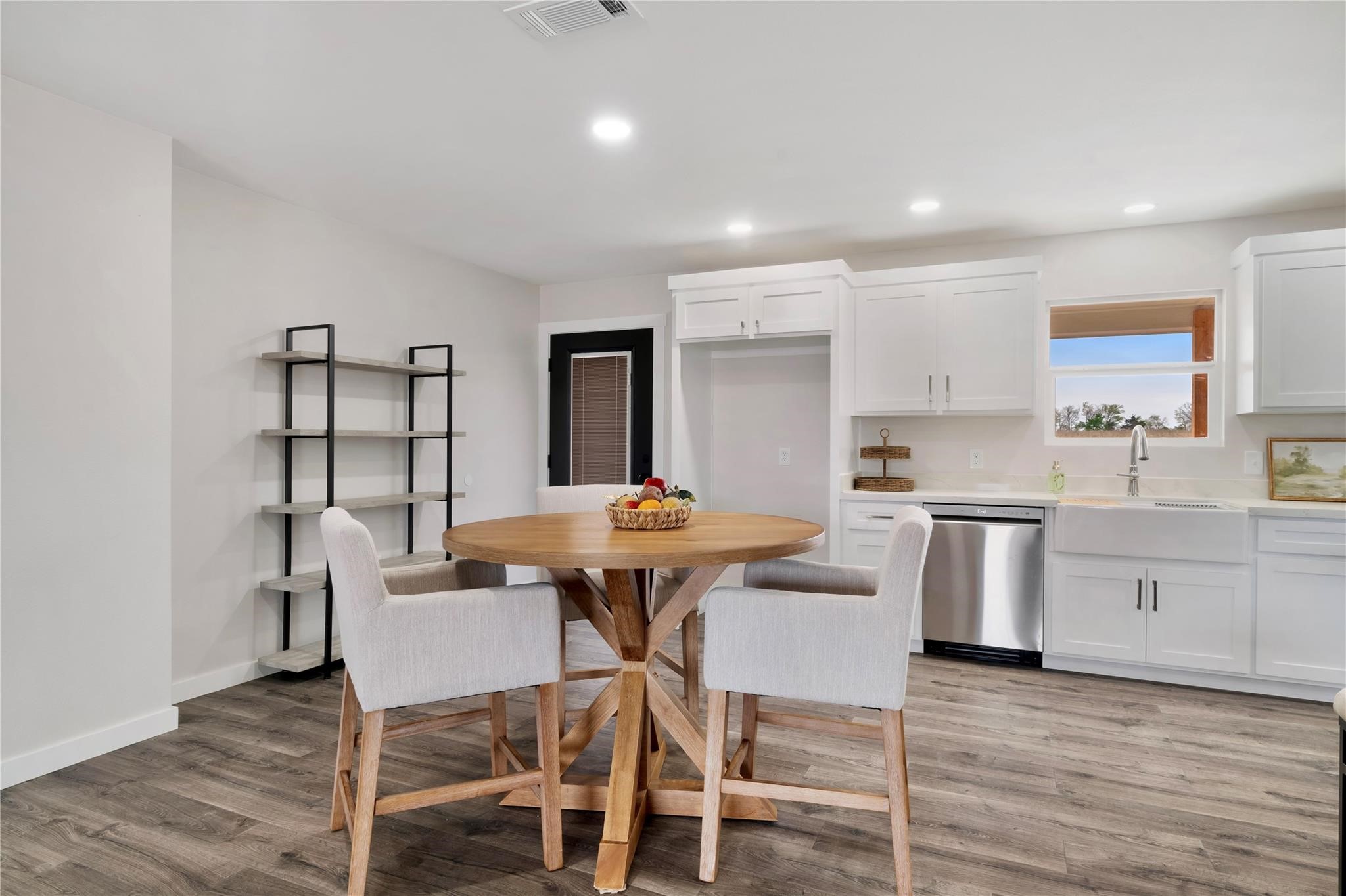 84 Private Road 33039 N
