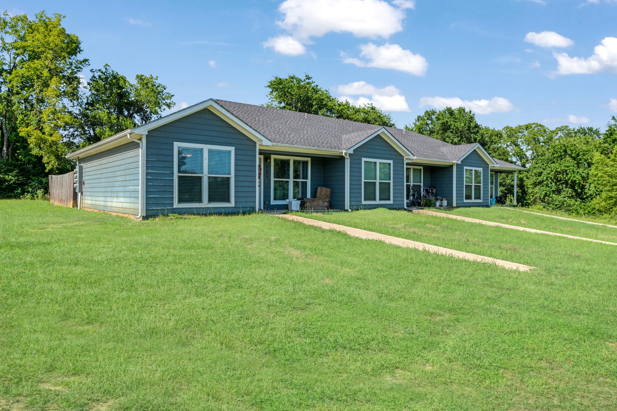797 Farm Road 1510