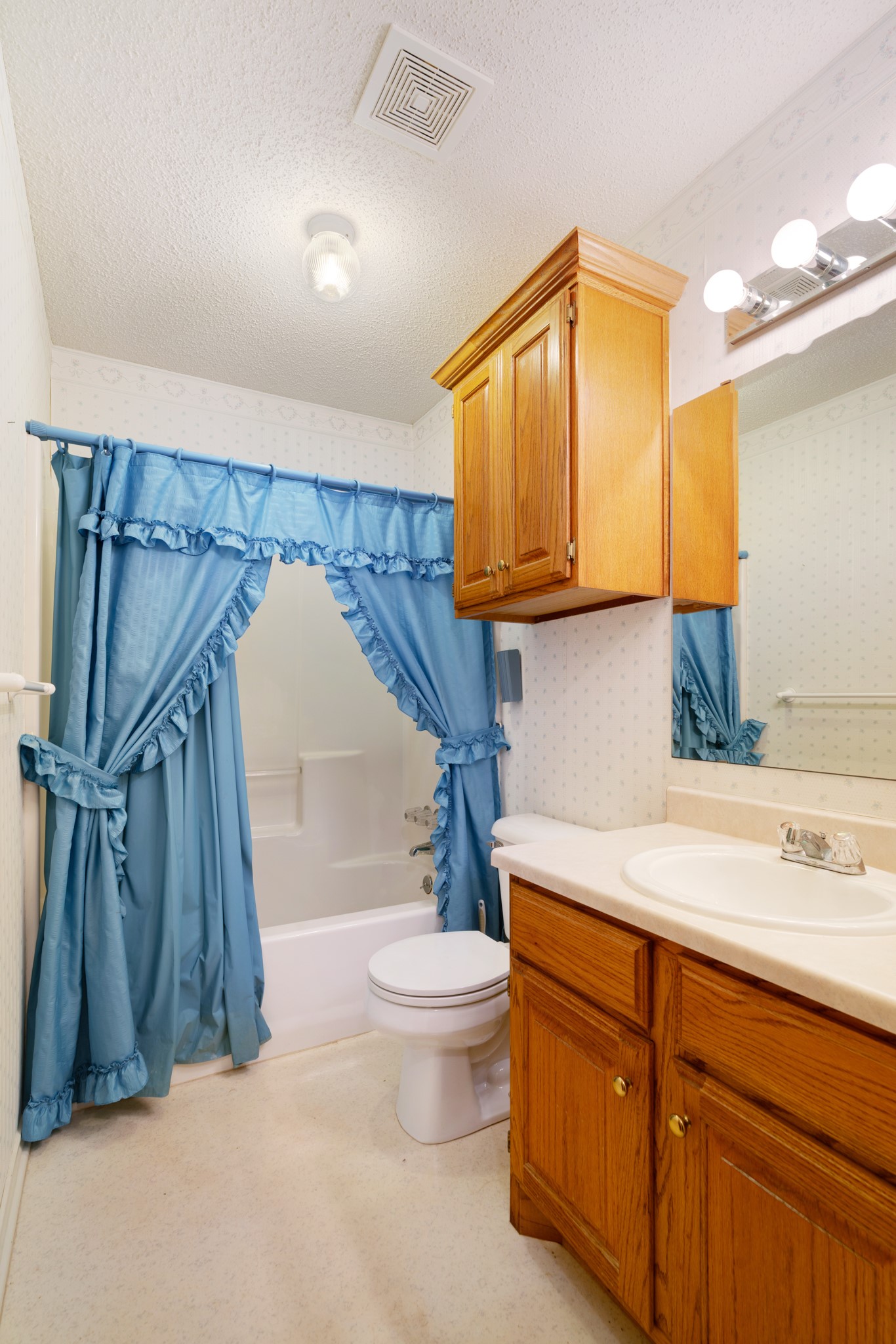1490 Farm Road 2120