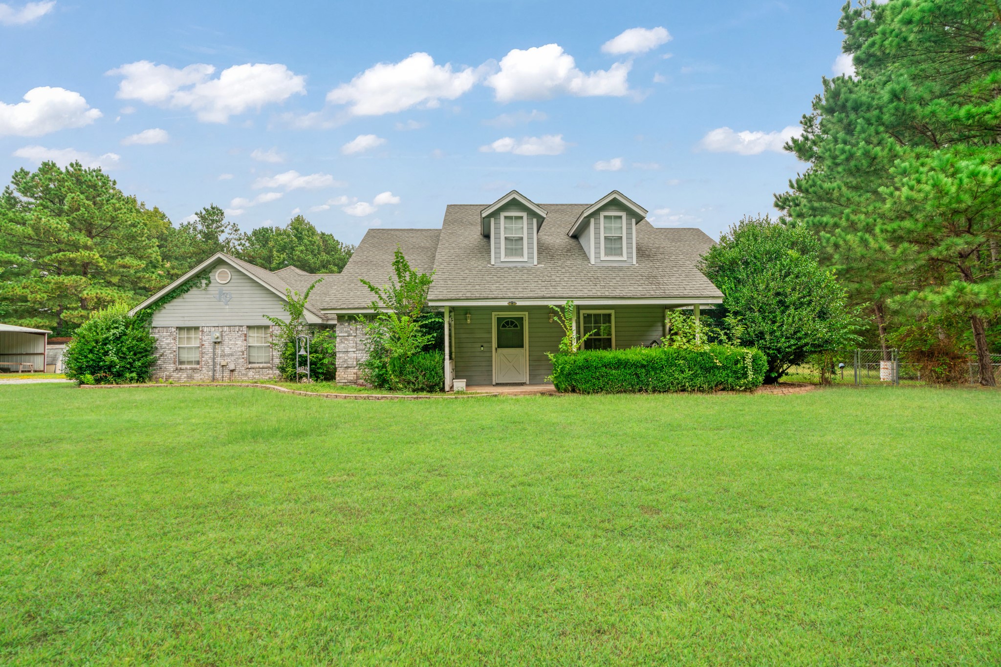 1490 Farm Road 2120