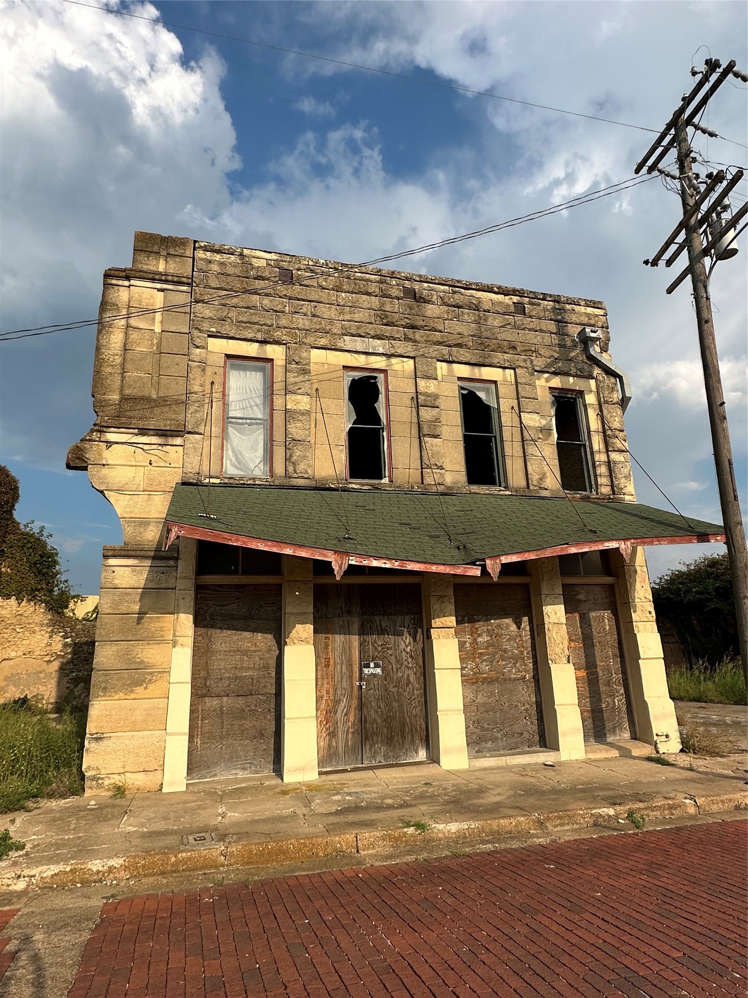 350 5th Street
