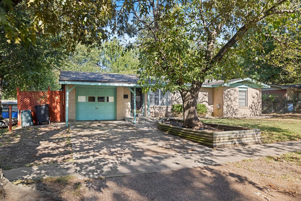 2365 Crescent Drive