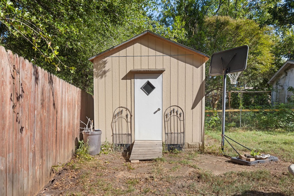2365 Crescent Drive