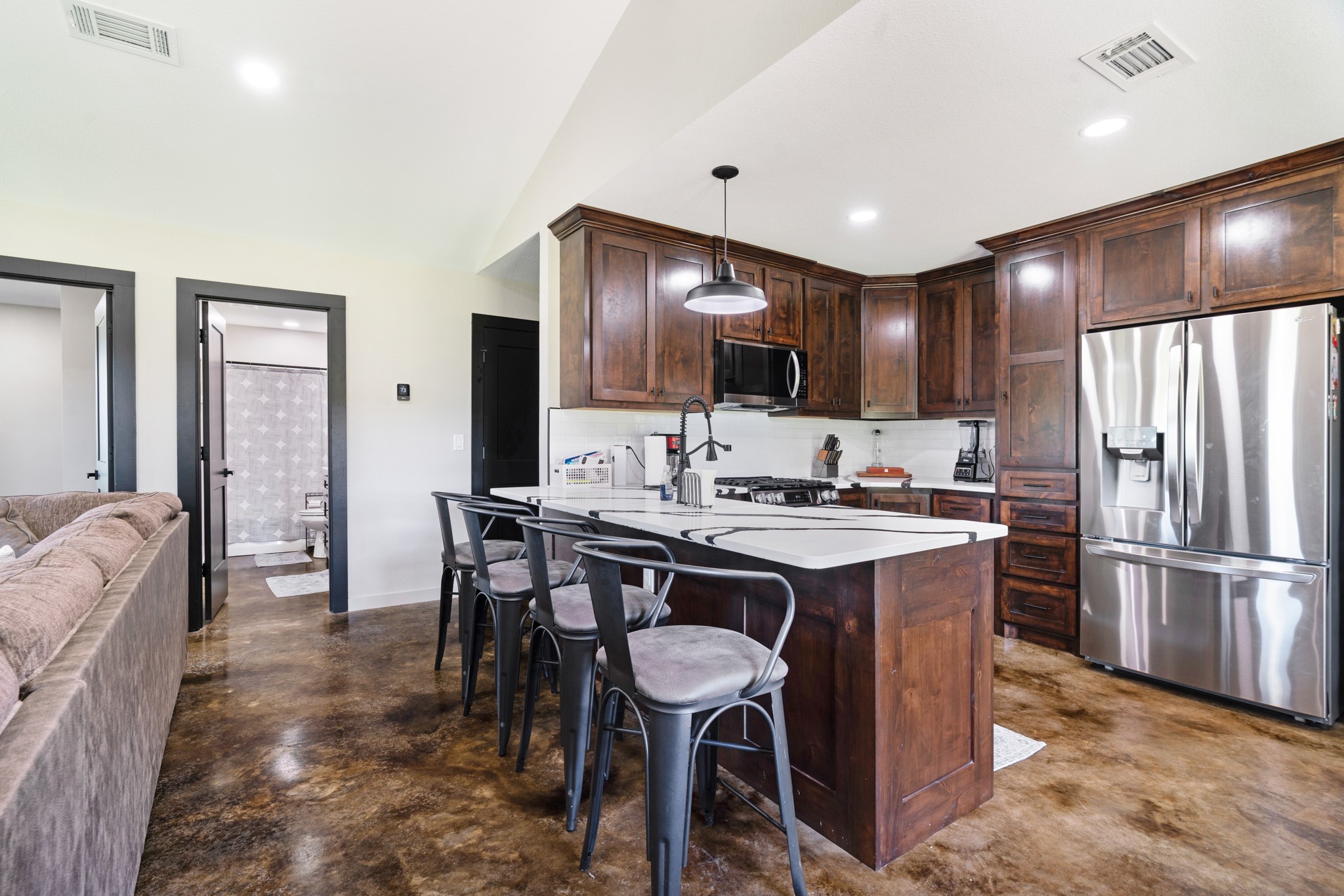 302 COUNTY ROAD 43830