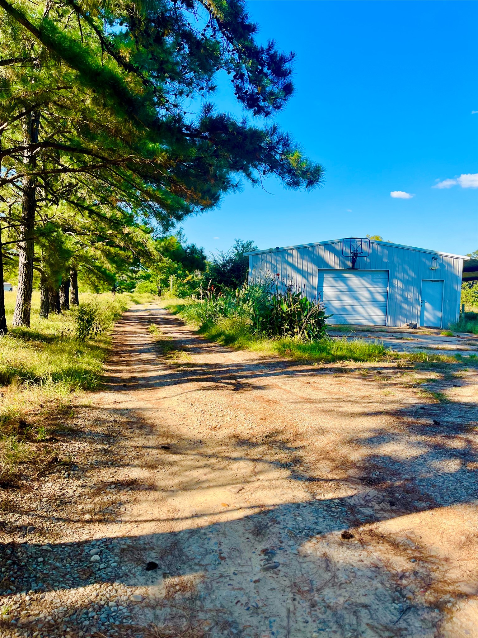 633 & 663 County Road 44100