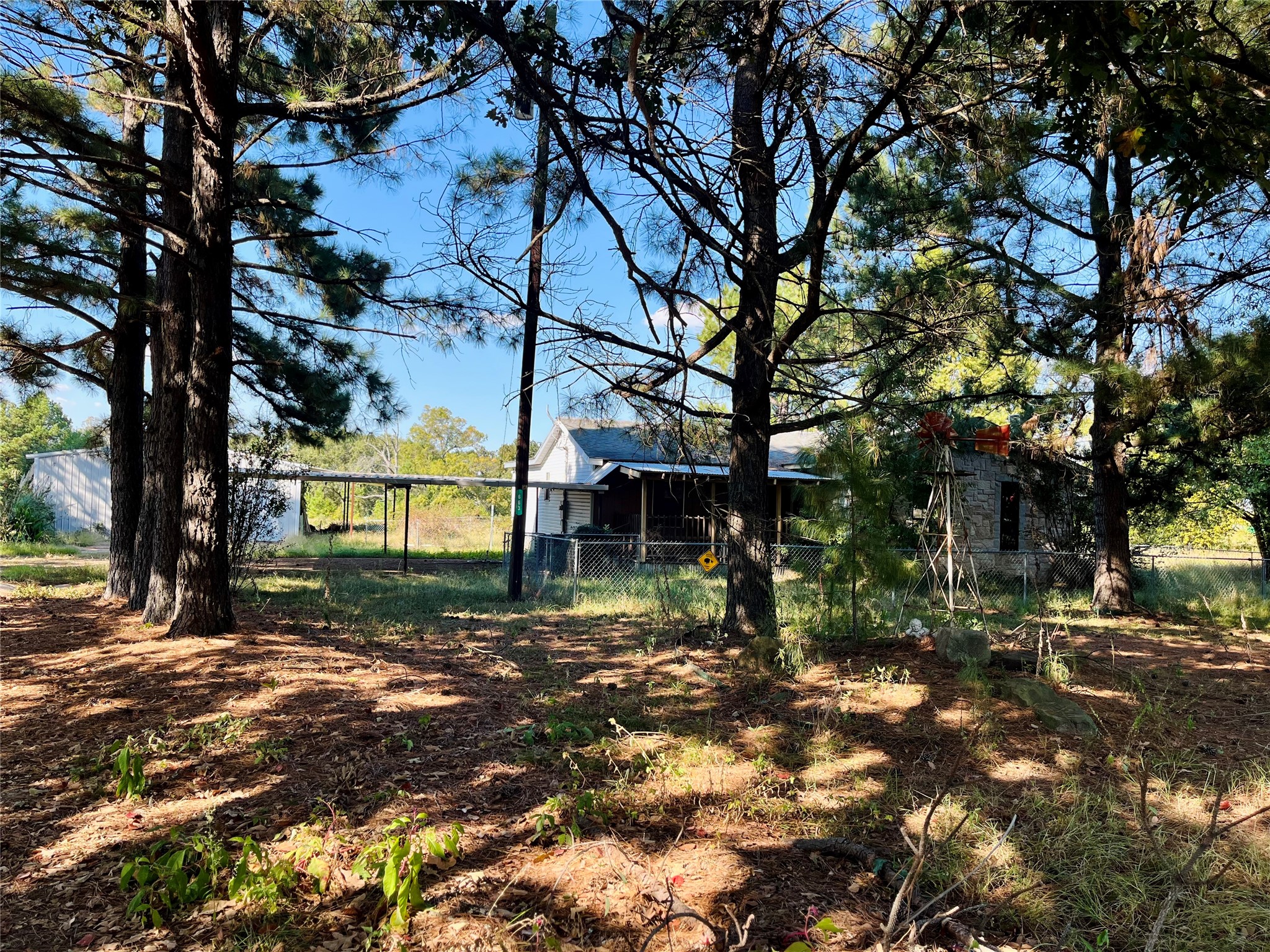 633 & 663 County Road 44100
