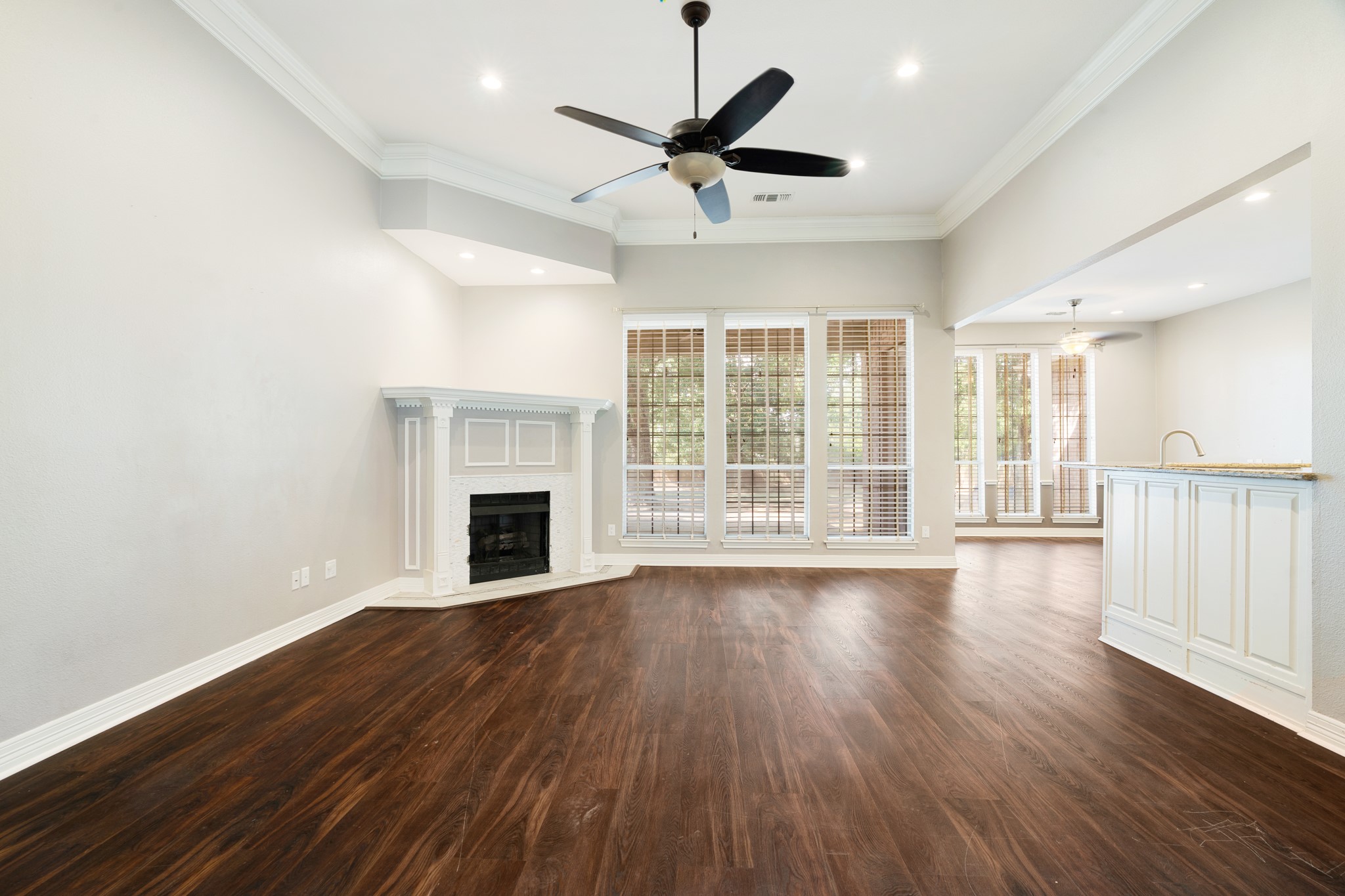3725 Woodland Lane