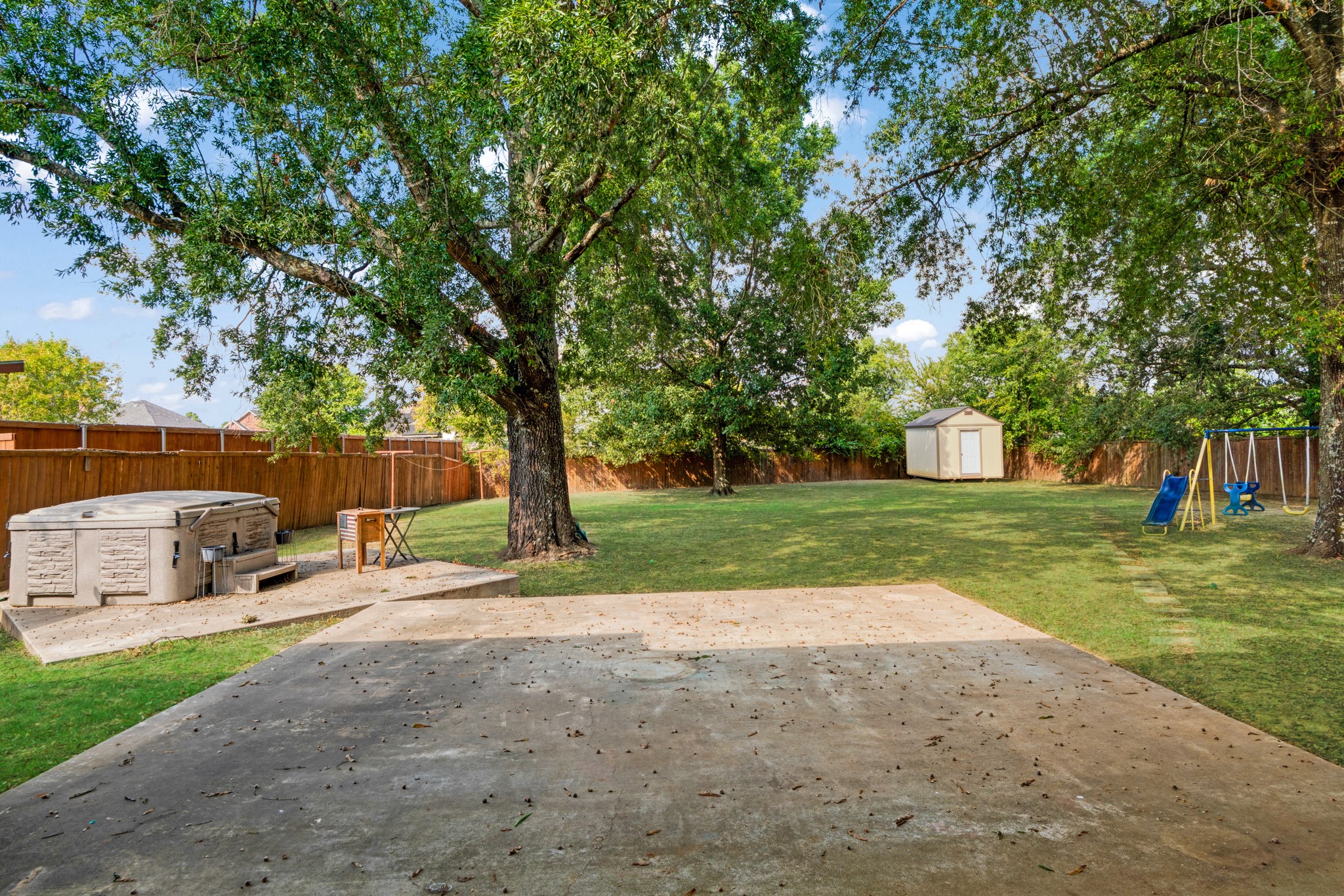 3725 Woodland Lane