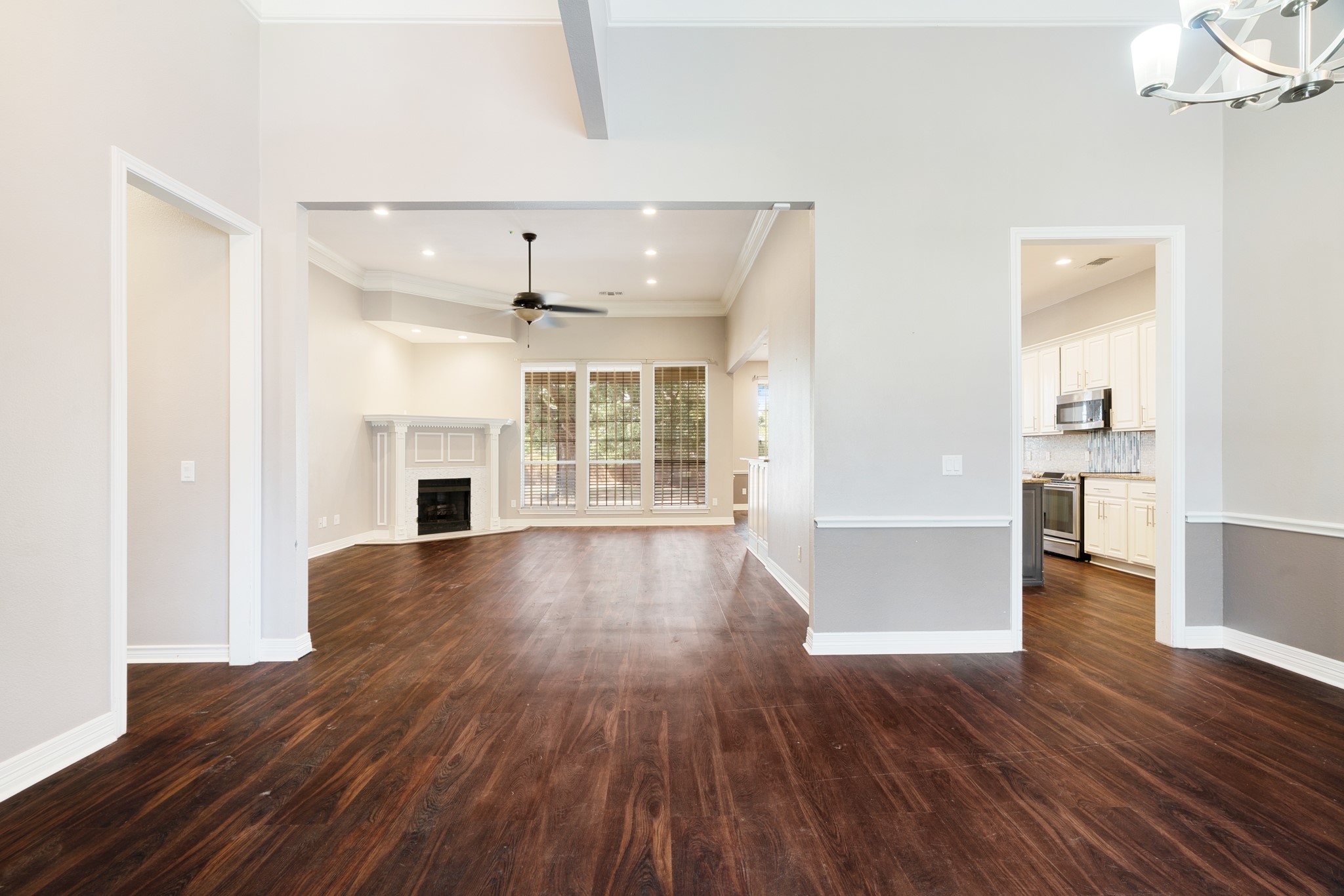 3725 Woodland Lane