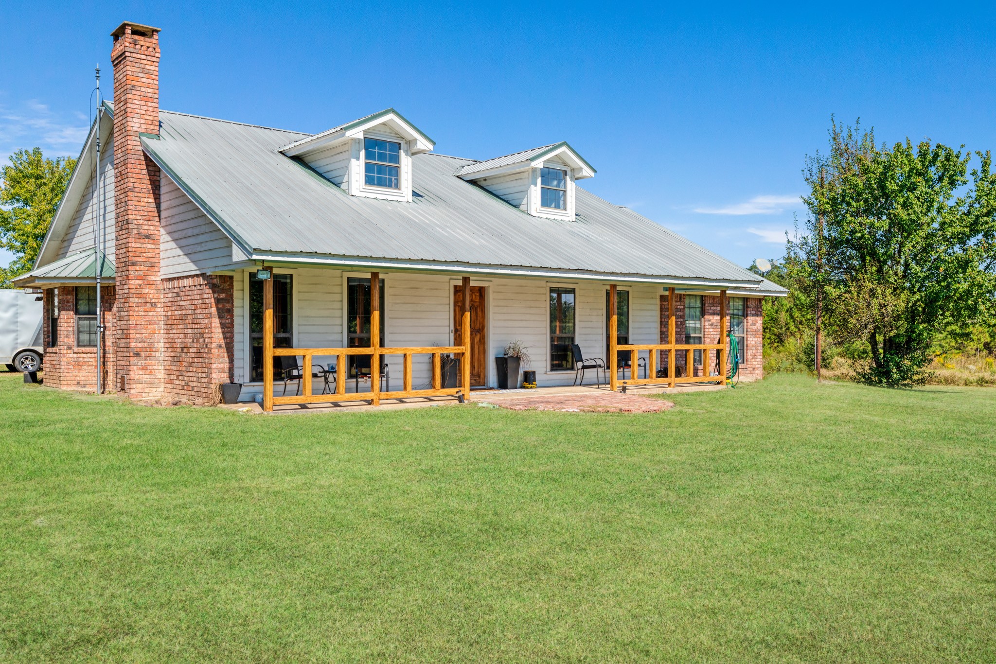 3325 Farm Road 194