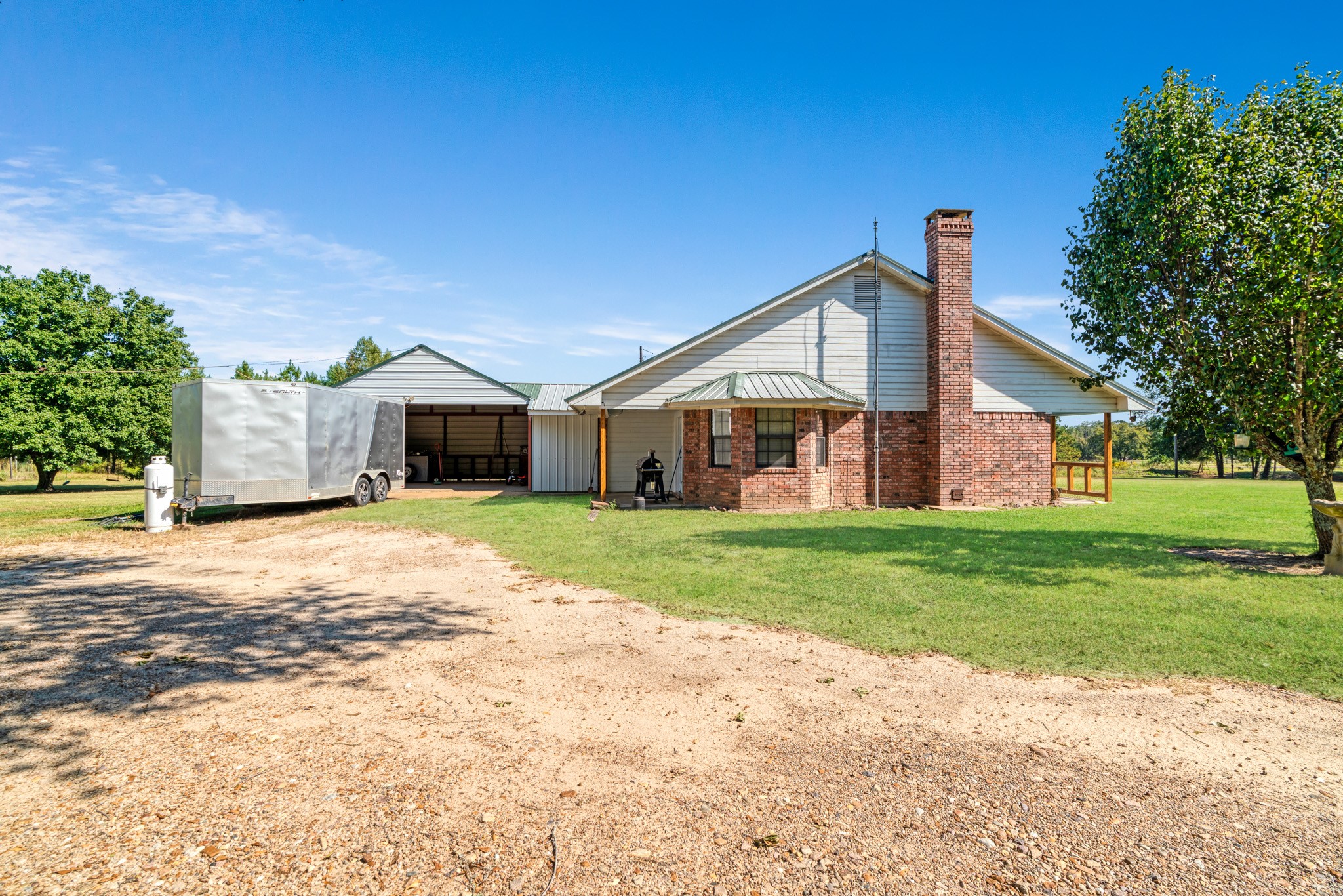 3325 Farm Road 194