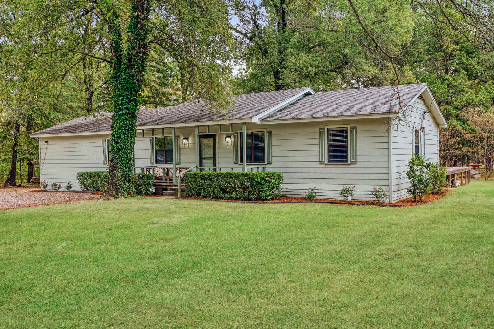 121 County Road 42370