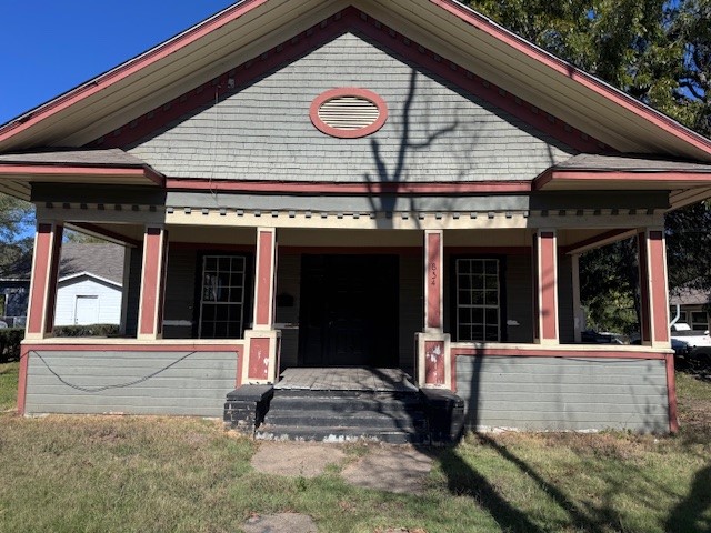 834 Graham Street