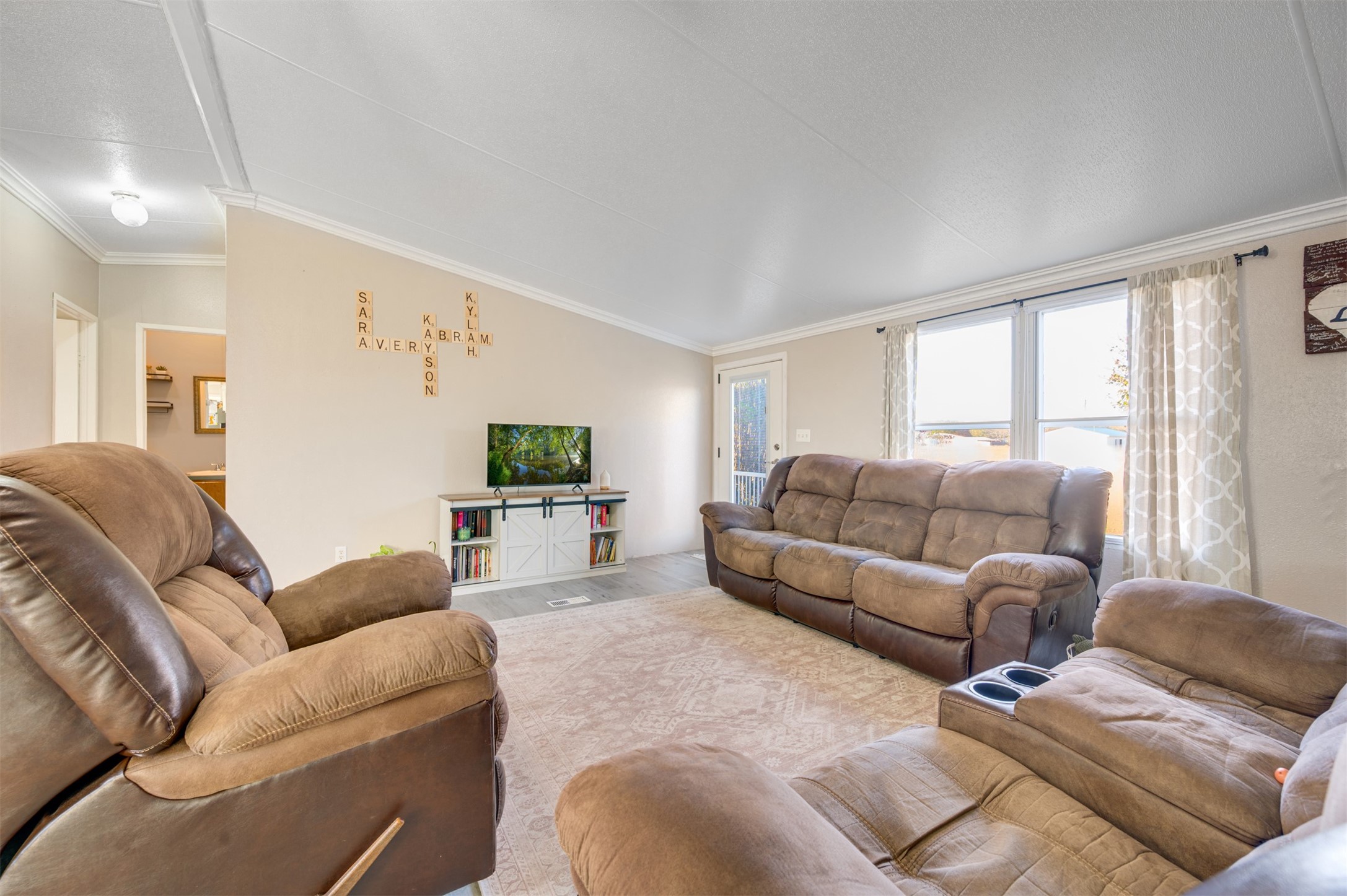 184 Private Road 36194