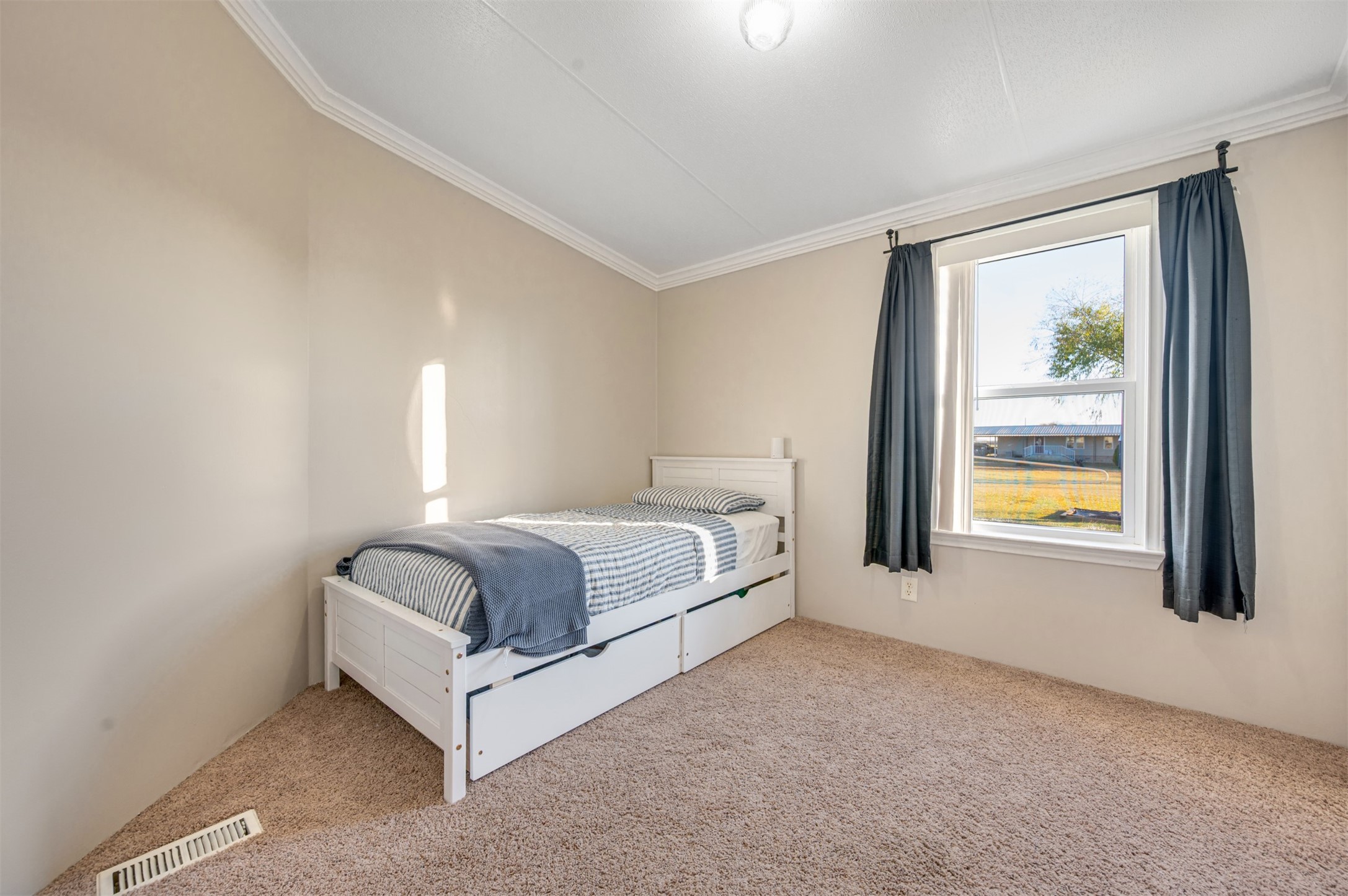 184 Private Road 36194