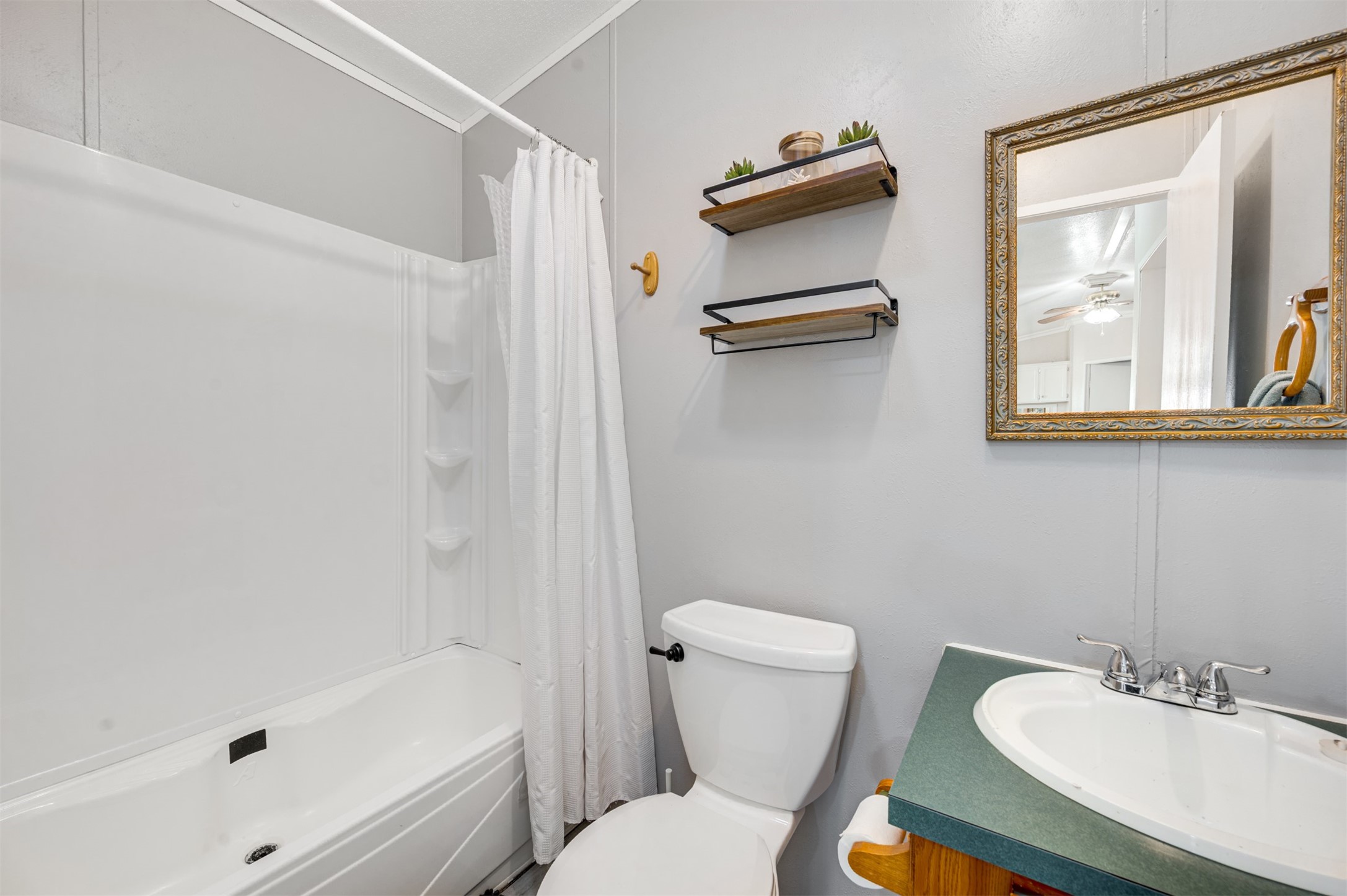 184 Private Road 36194
