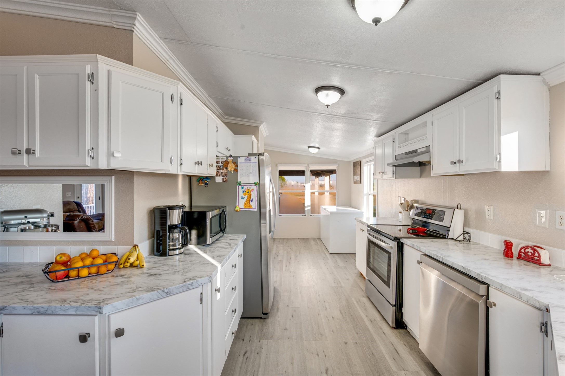 184 Private Road 36194