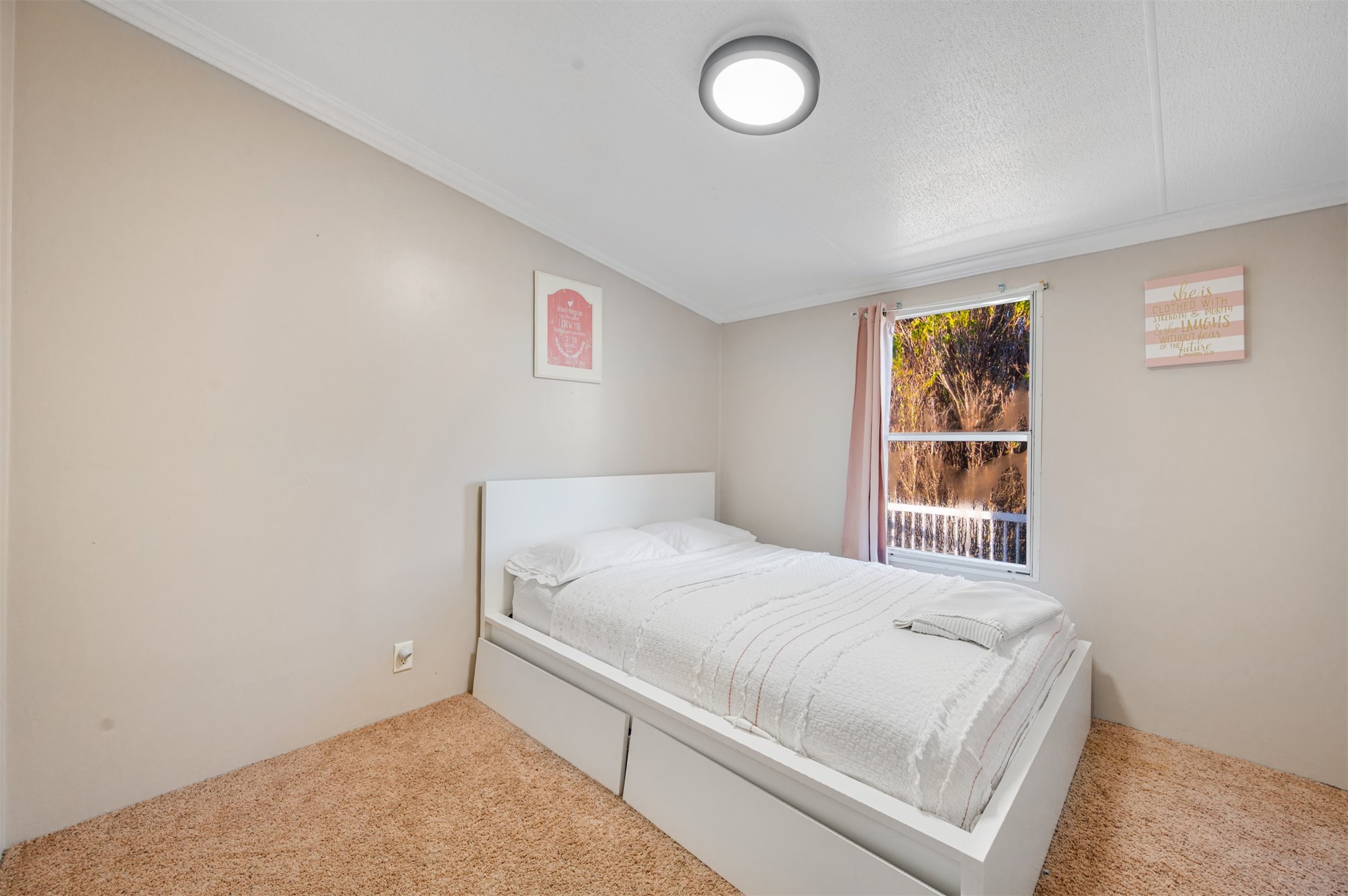 184 Private Road 36194