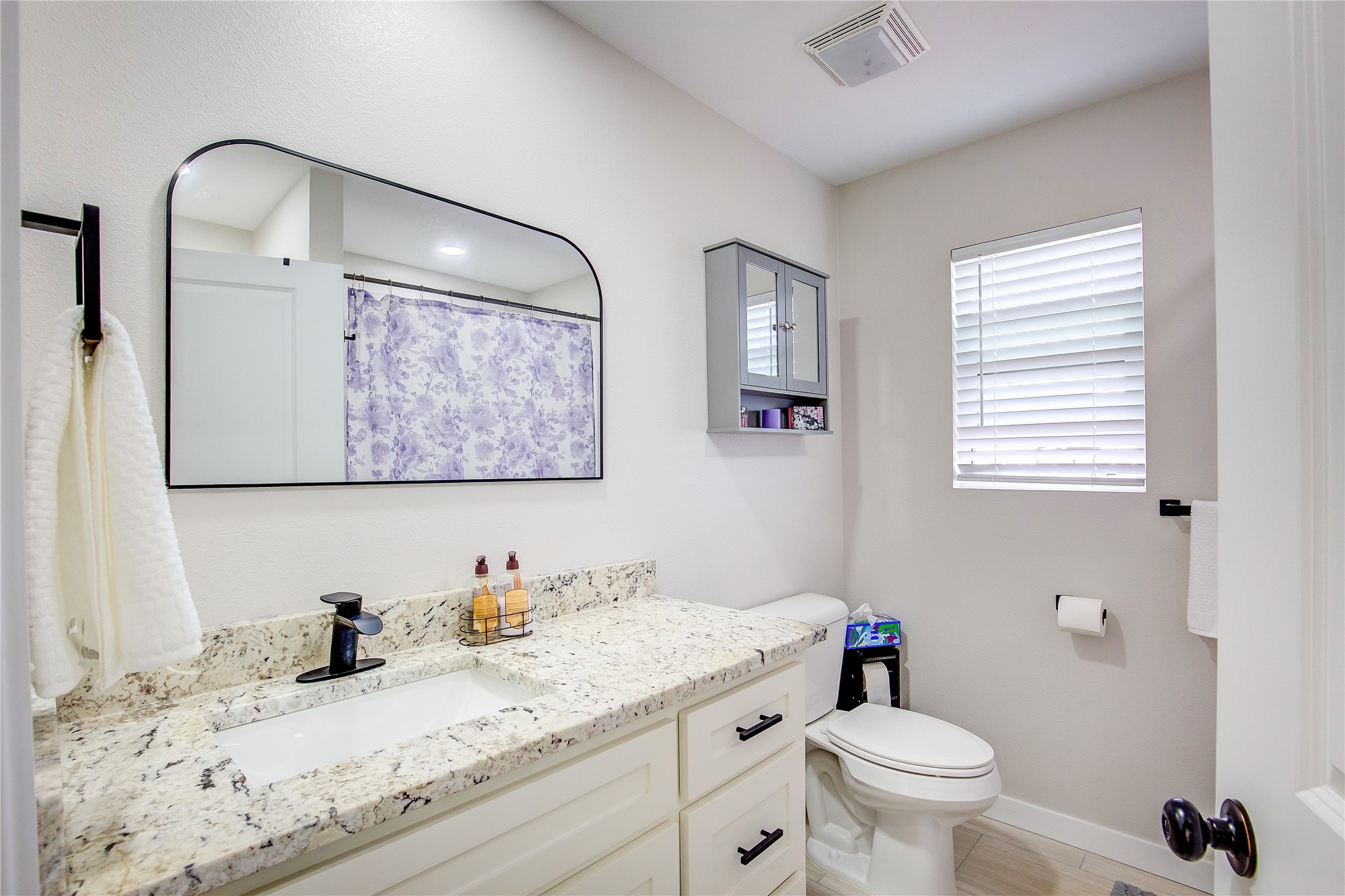 521 Private Road 24977