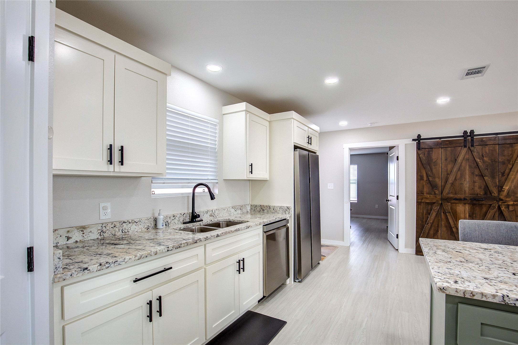 521 Private Road 24977