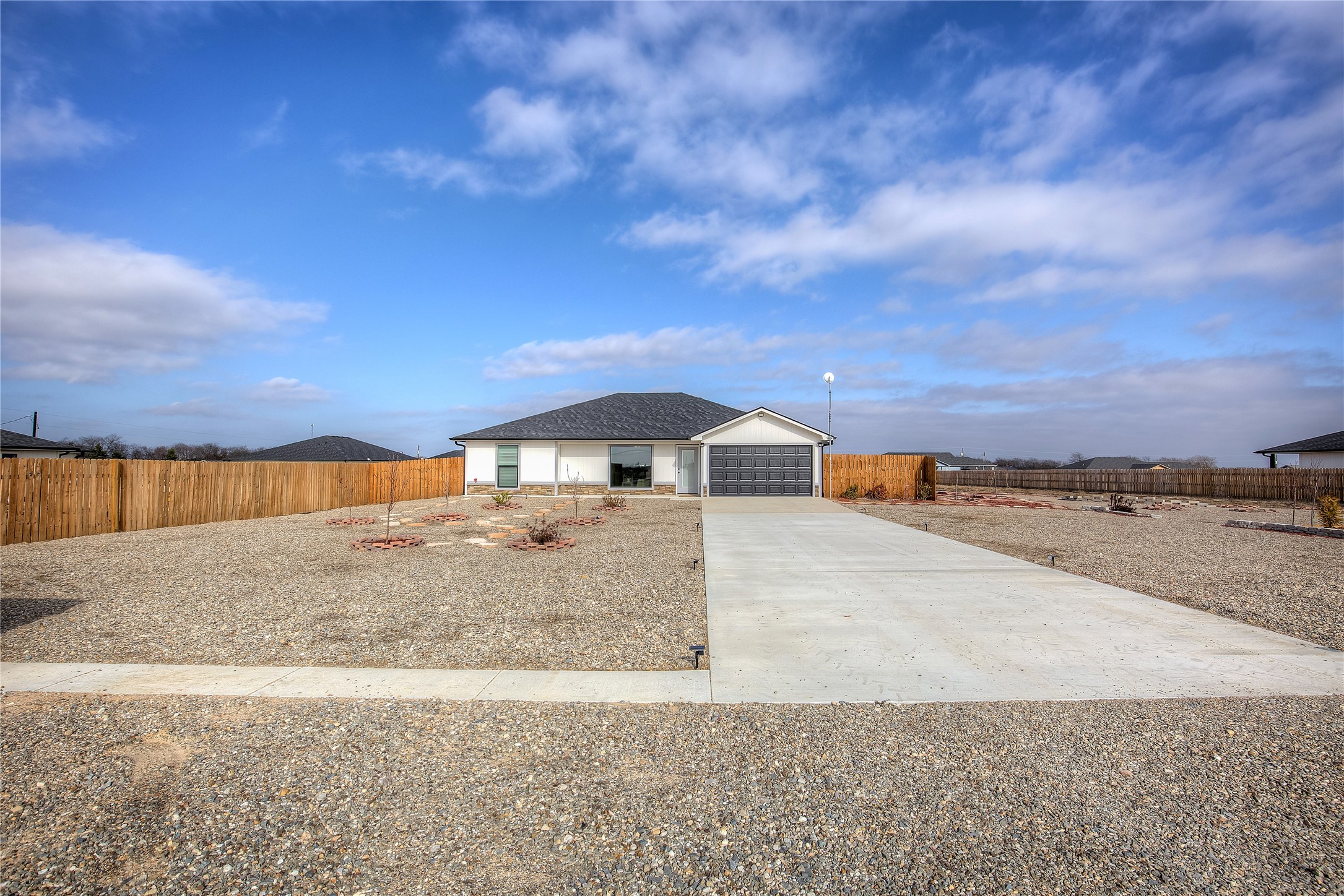 521 Private Road 24977