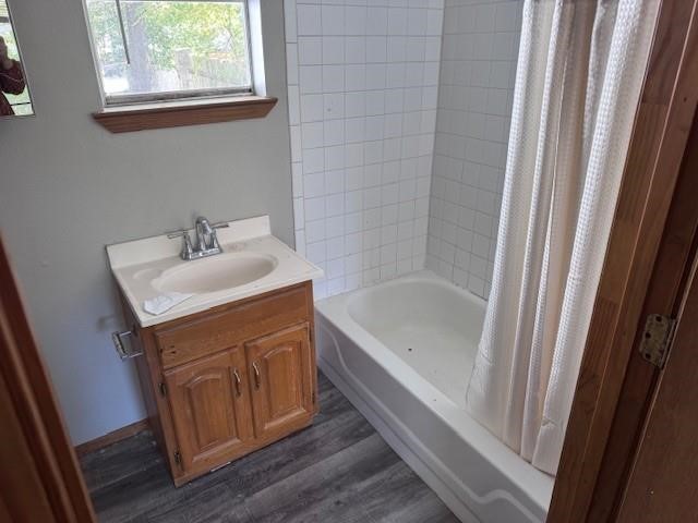 121 8th Street NE