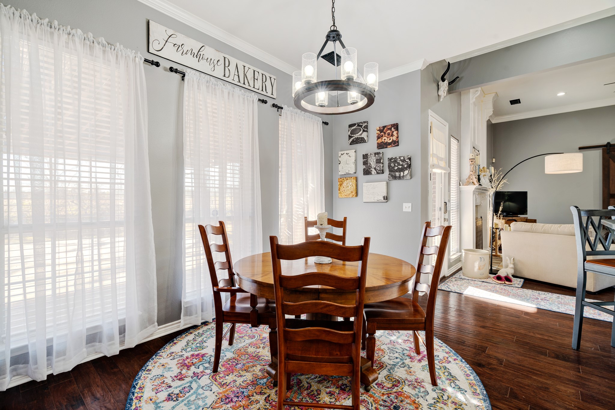 3740 Woodland Lane