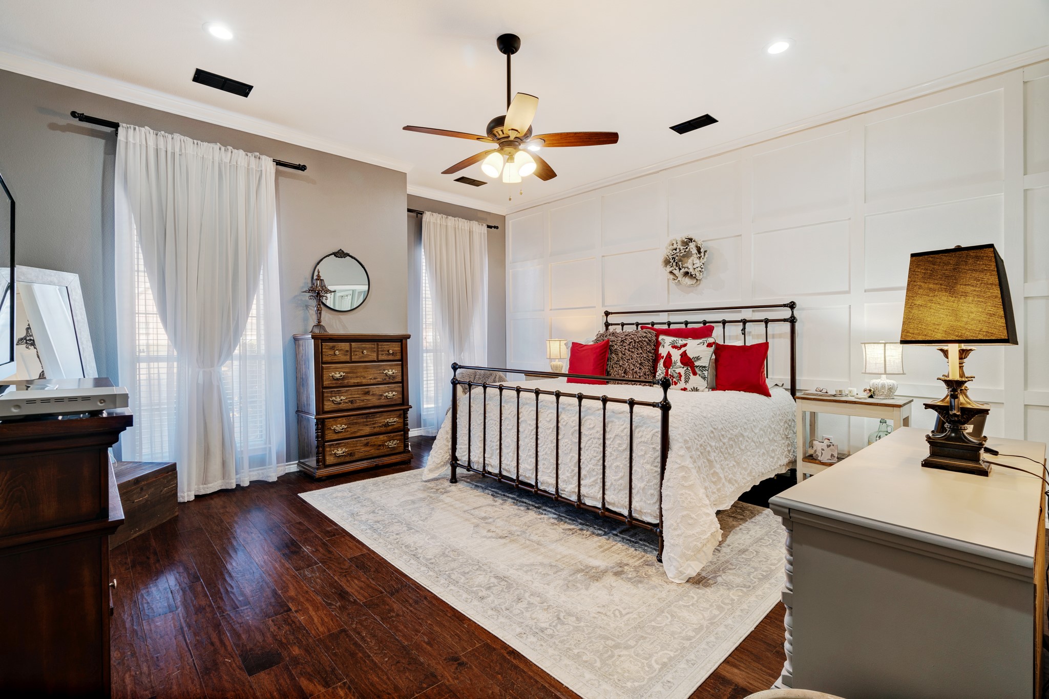 3740 Woodland Lane