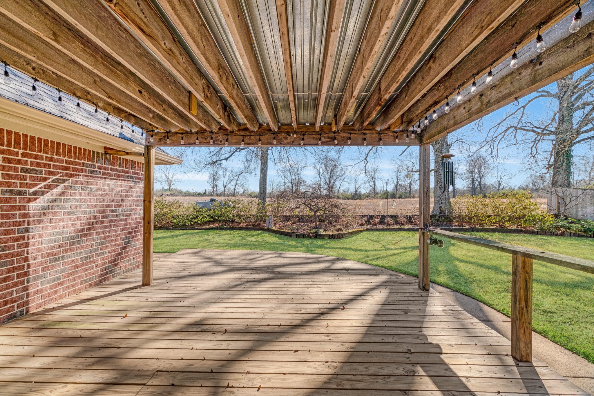 3740 Woodland Lane