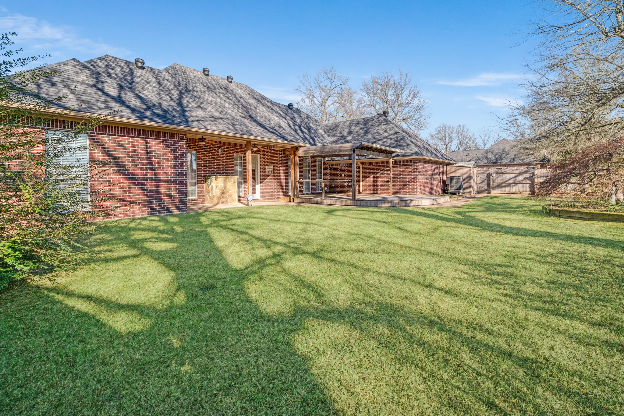 3740 Woodland Lane