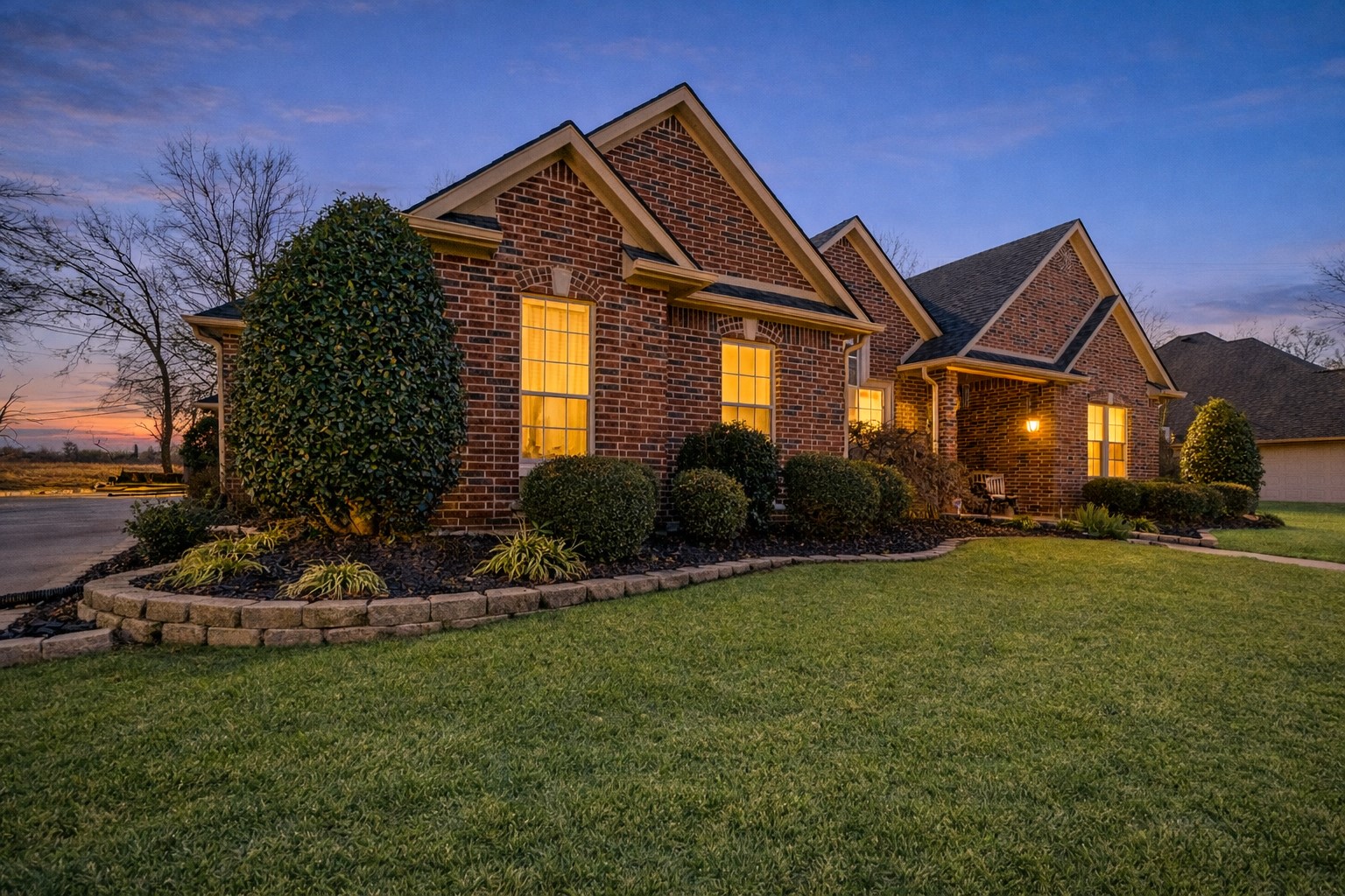 3740 Woodland Lane