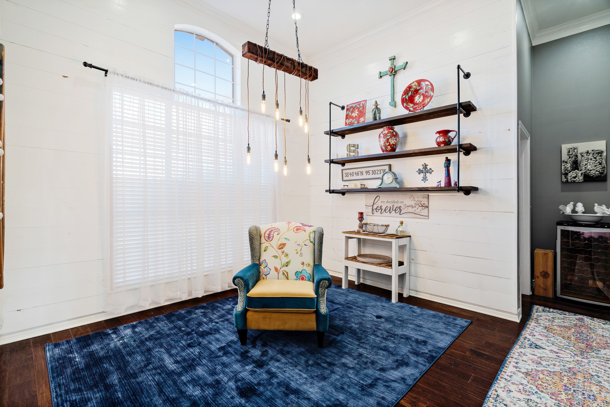 3740 Woodland Lane