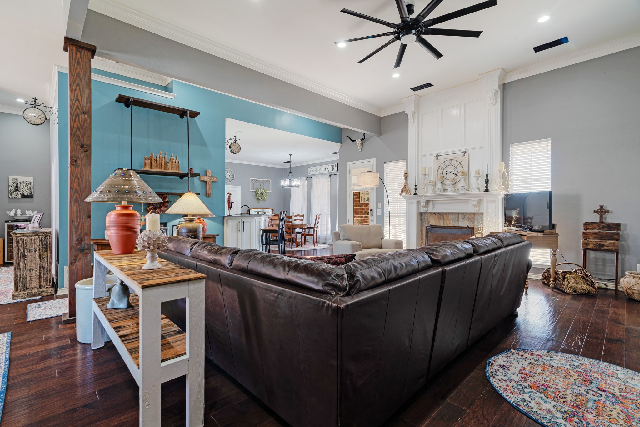 3740 Woodland Lane