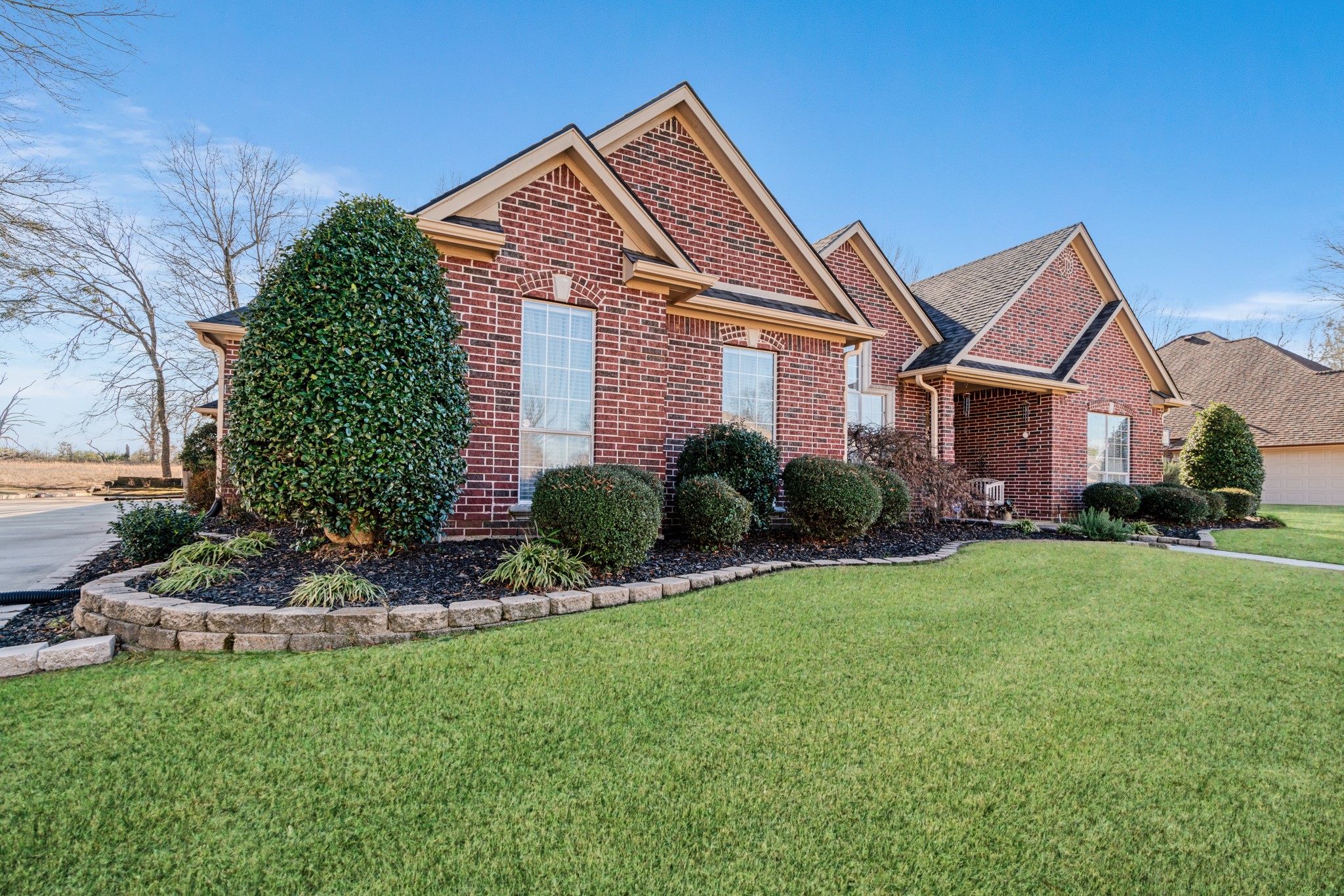 3740 Woodland Lane
